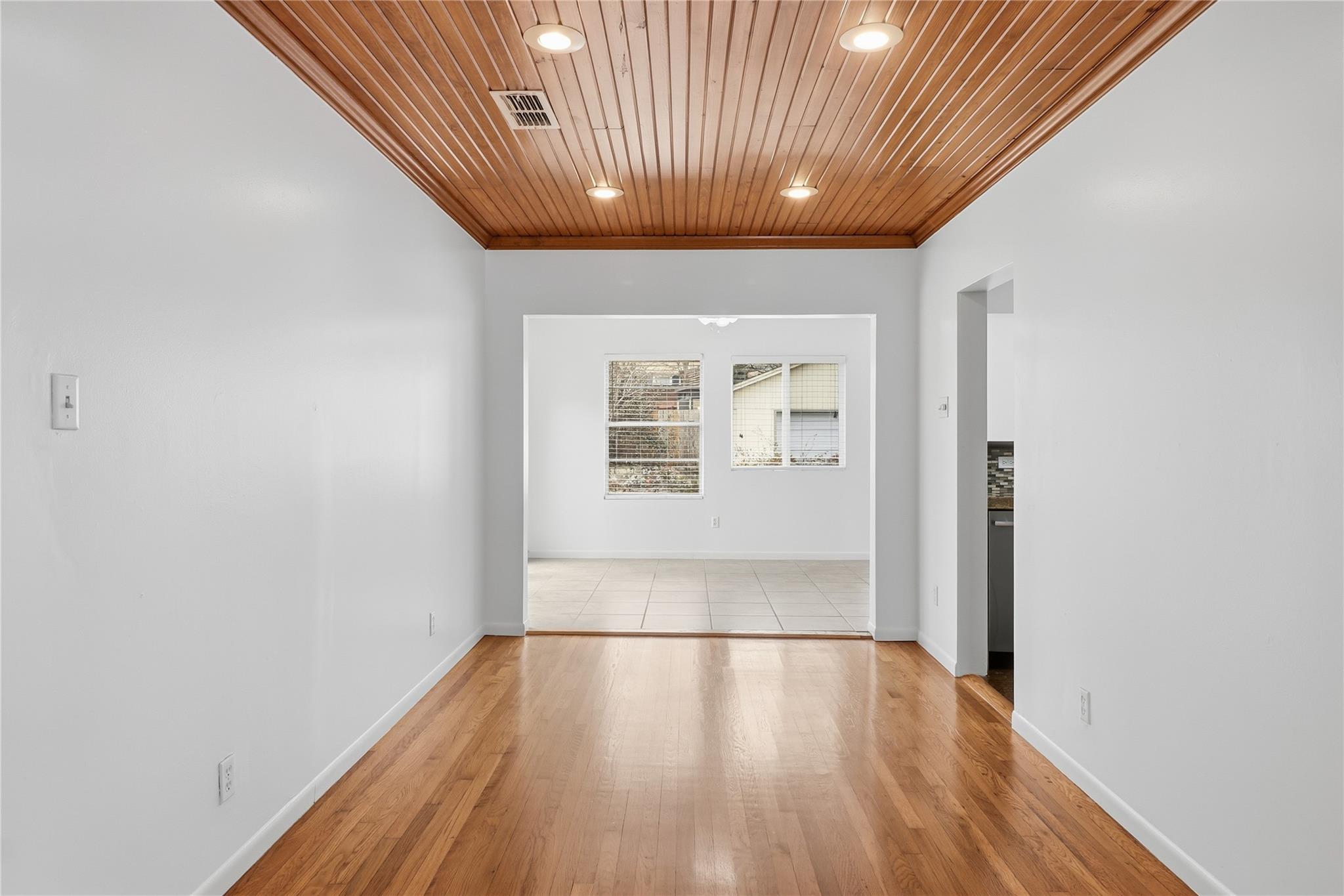 2007 Montclaire St, Austin, TX 78704