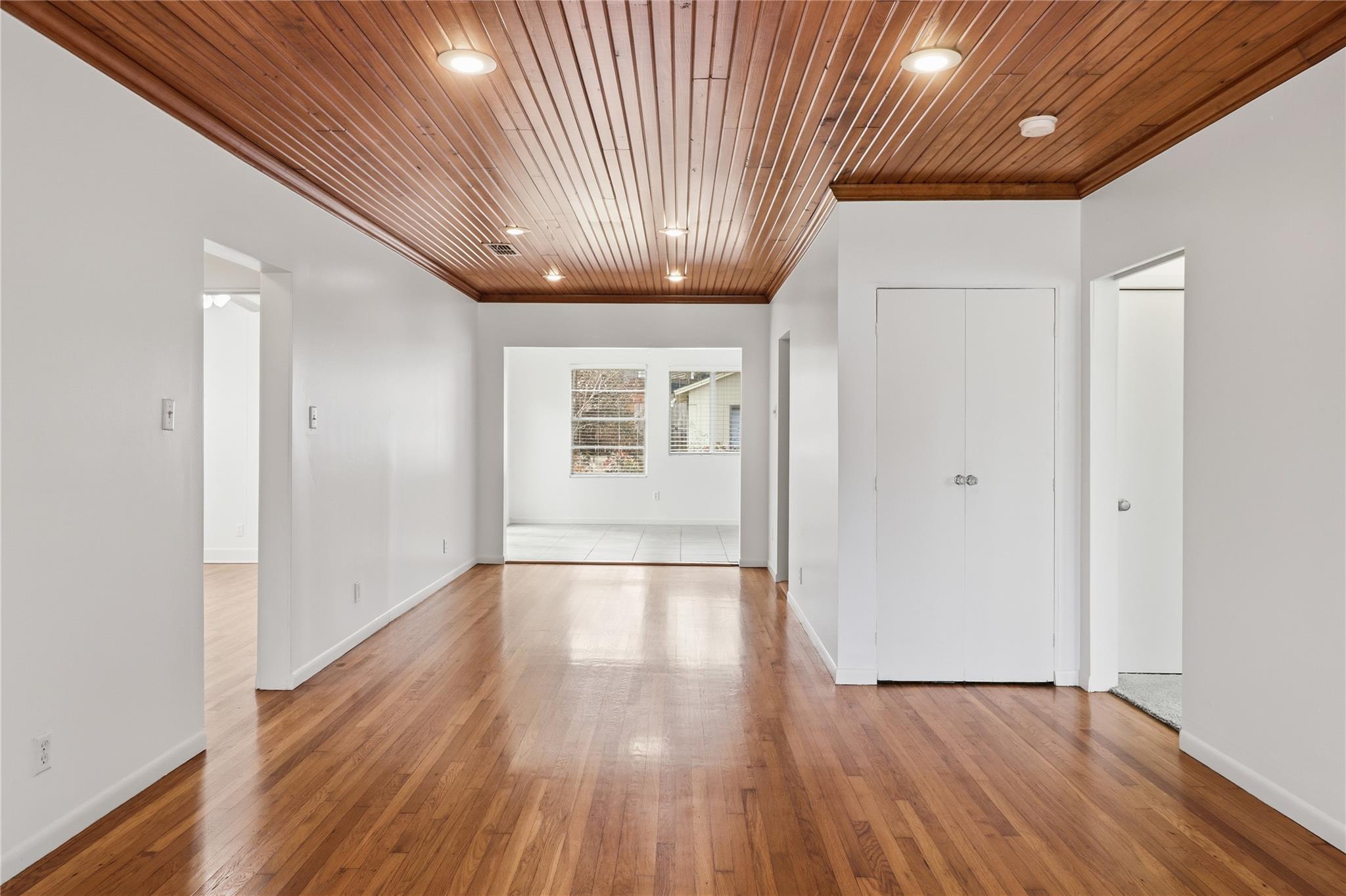 2007 Montclaire St, Austin, TX 78704