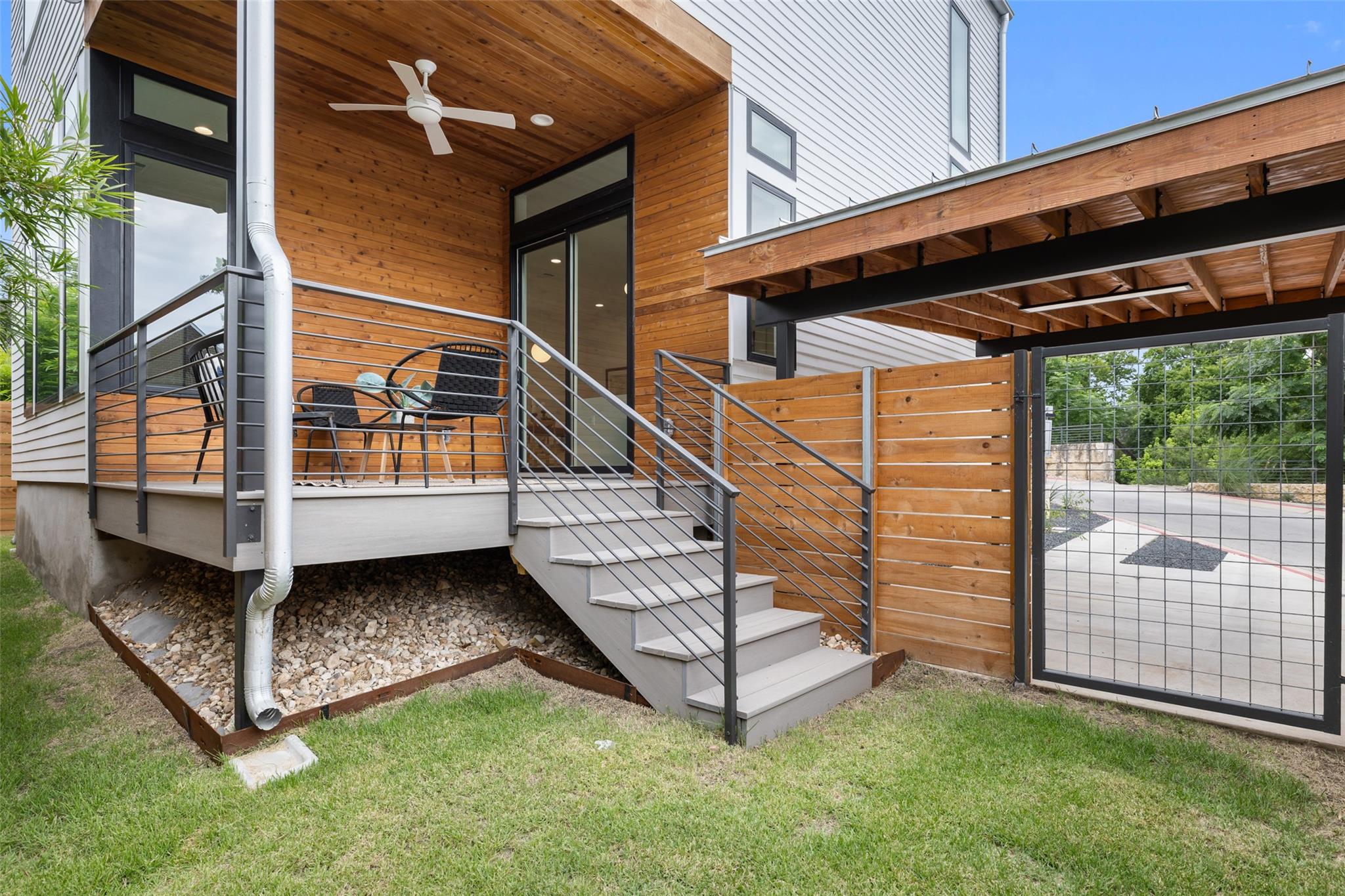 900 S 2nd St # 21, Austin, TX 78704
