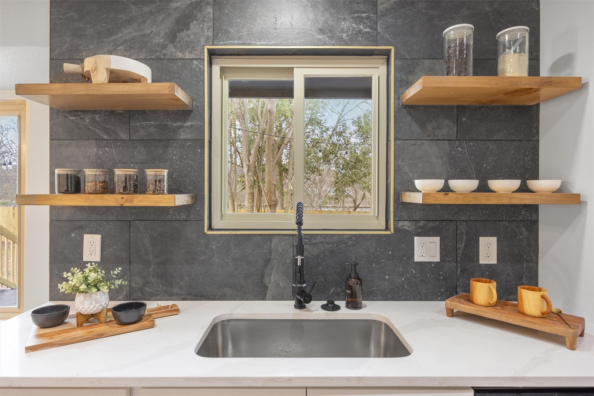 6212 Boxcar Run, Austin, TX 78745