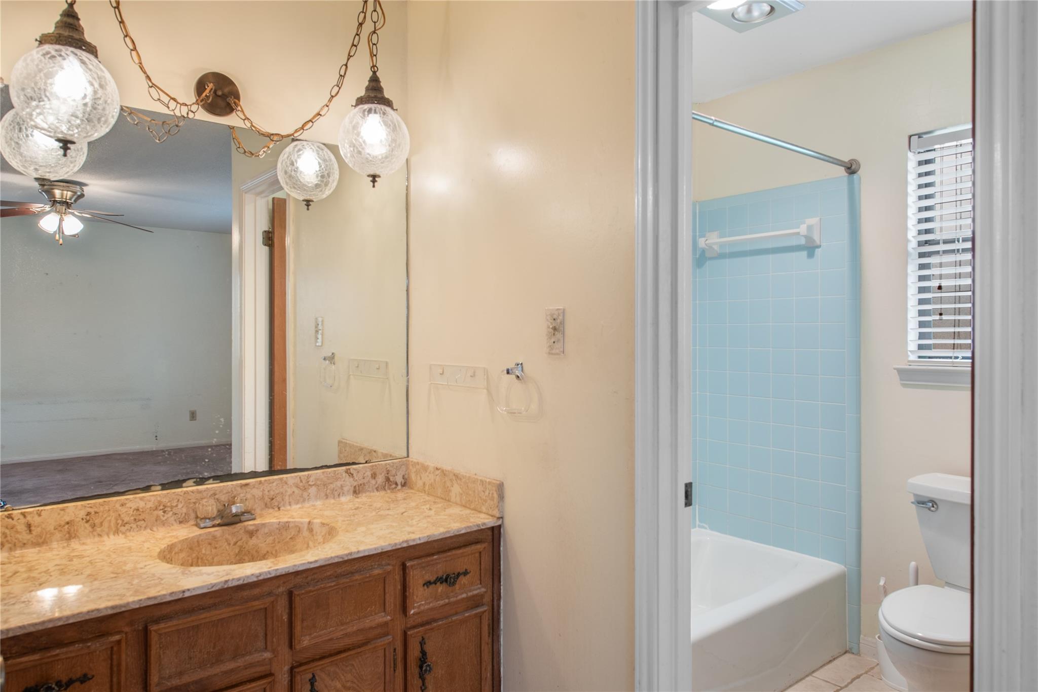 204 Drake Ln, Taylor, TX 76574