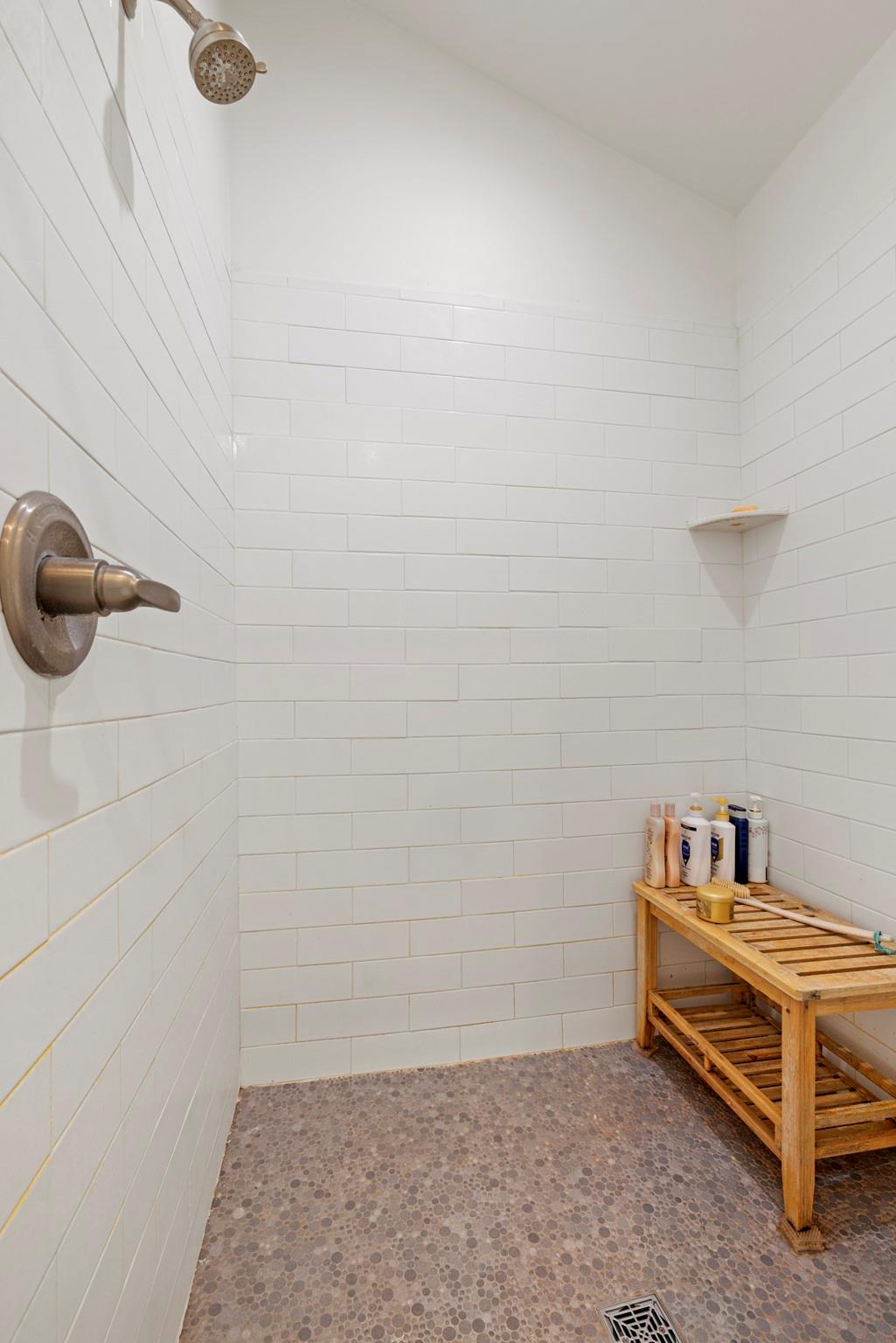 456 Colt Valley Rd, Fredericksburg, TX 78624