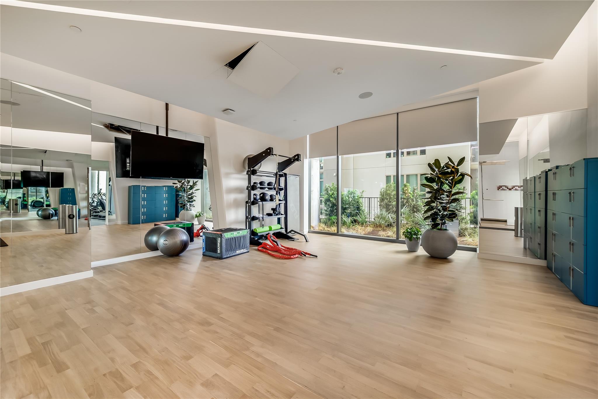 44 East Ave # 2603, Austin, TX 78701