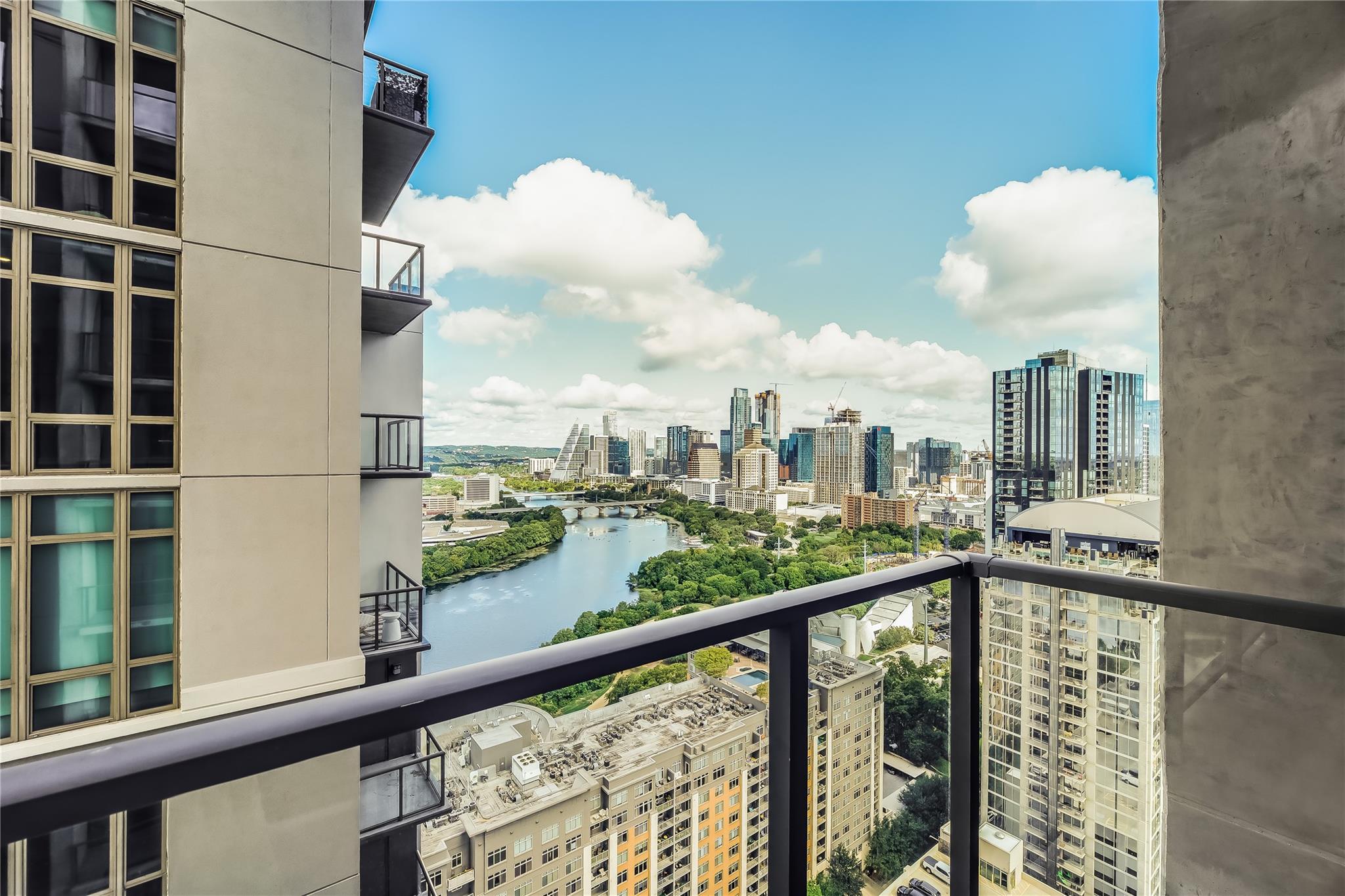 44 East Ave # 2603, Austin, TX 78701