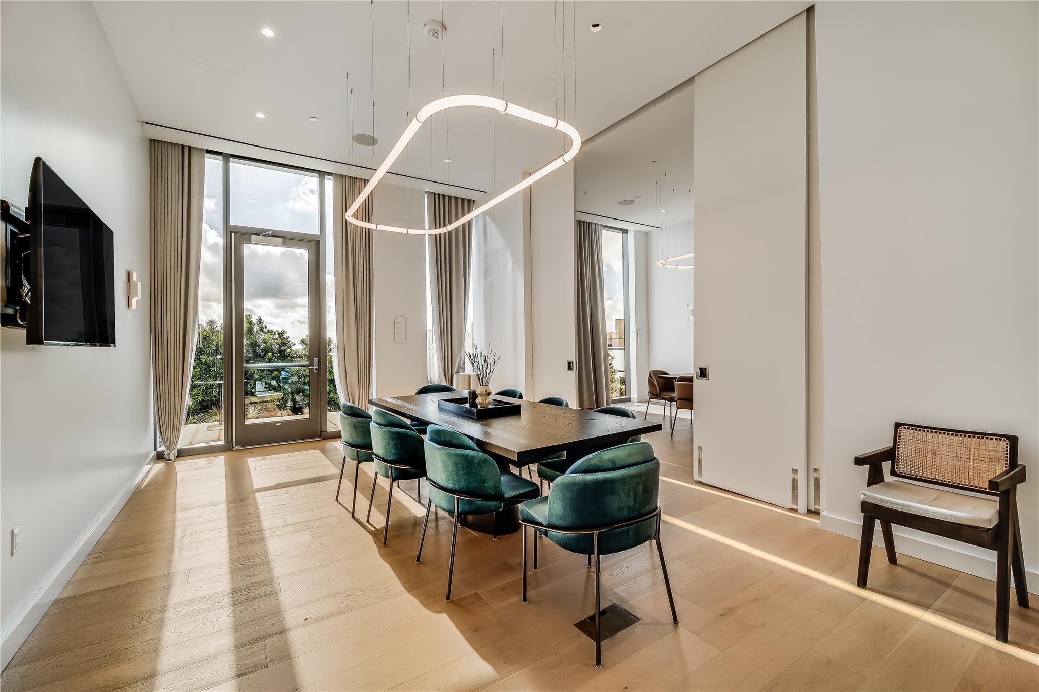 44 East Ave # 2603, Austin, TX 78701