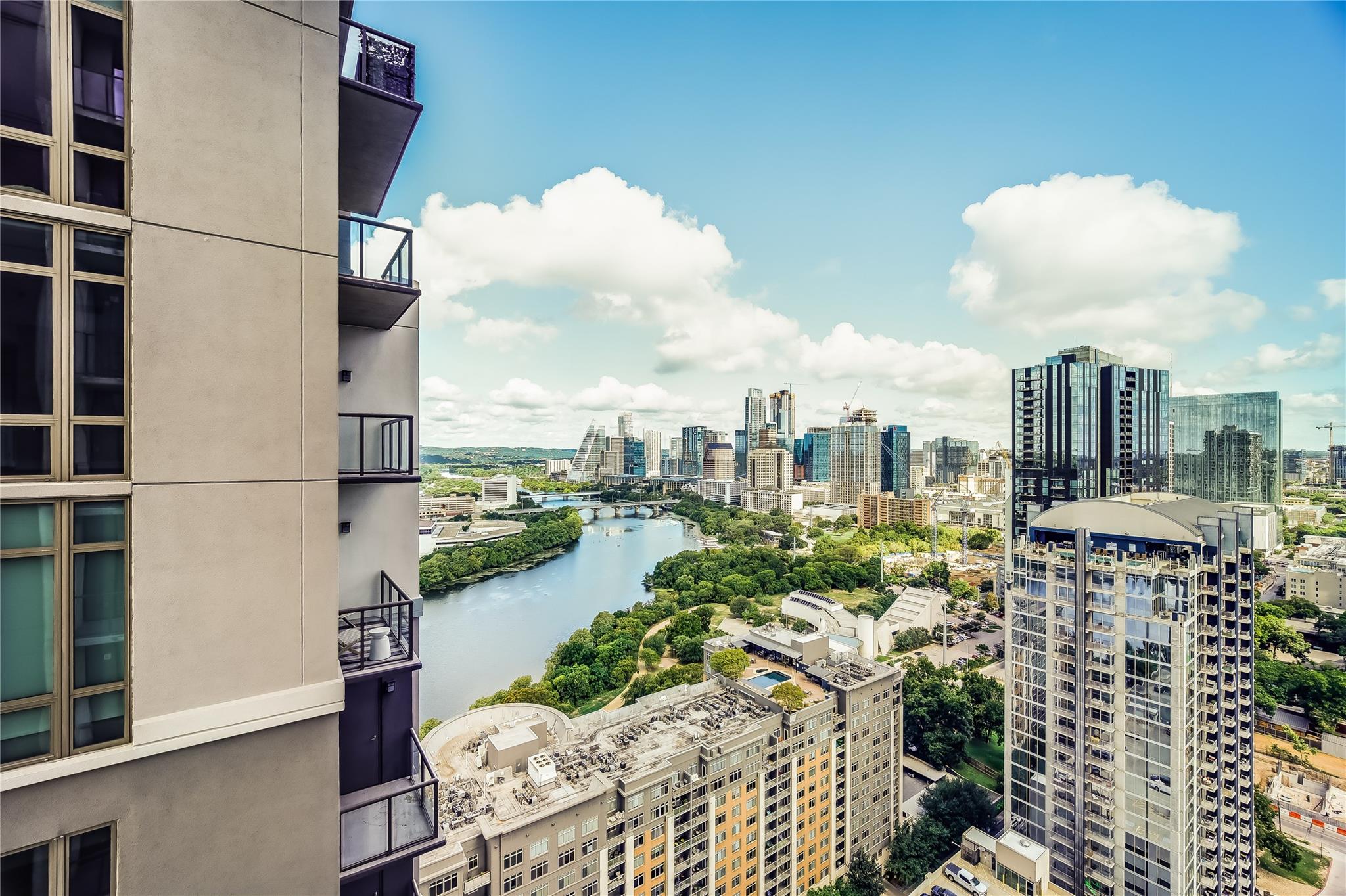 44 East Ave # 2603, Austin, TX 78701