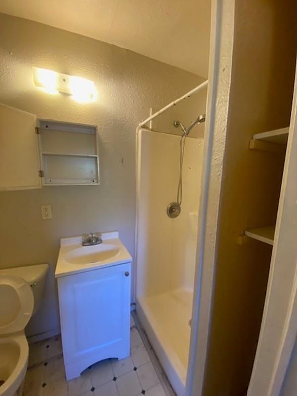 523 S Rio Grande St, Lockhart, TX 78644