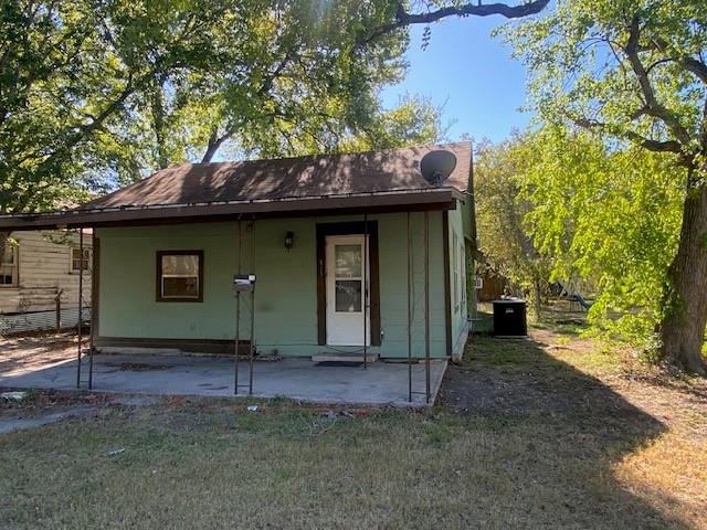 523 S Rio Grande St, Lockhart, TX 78644