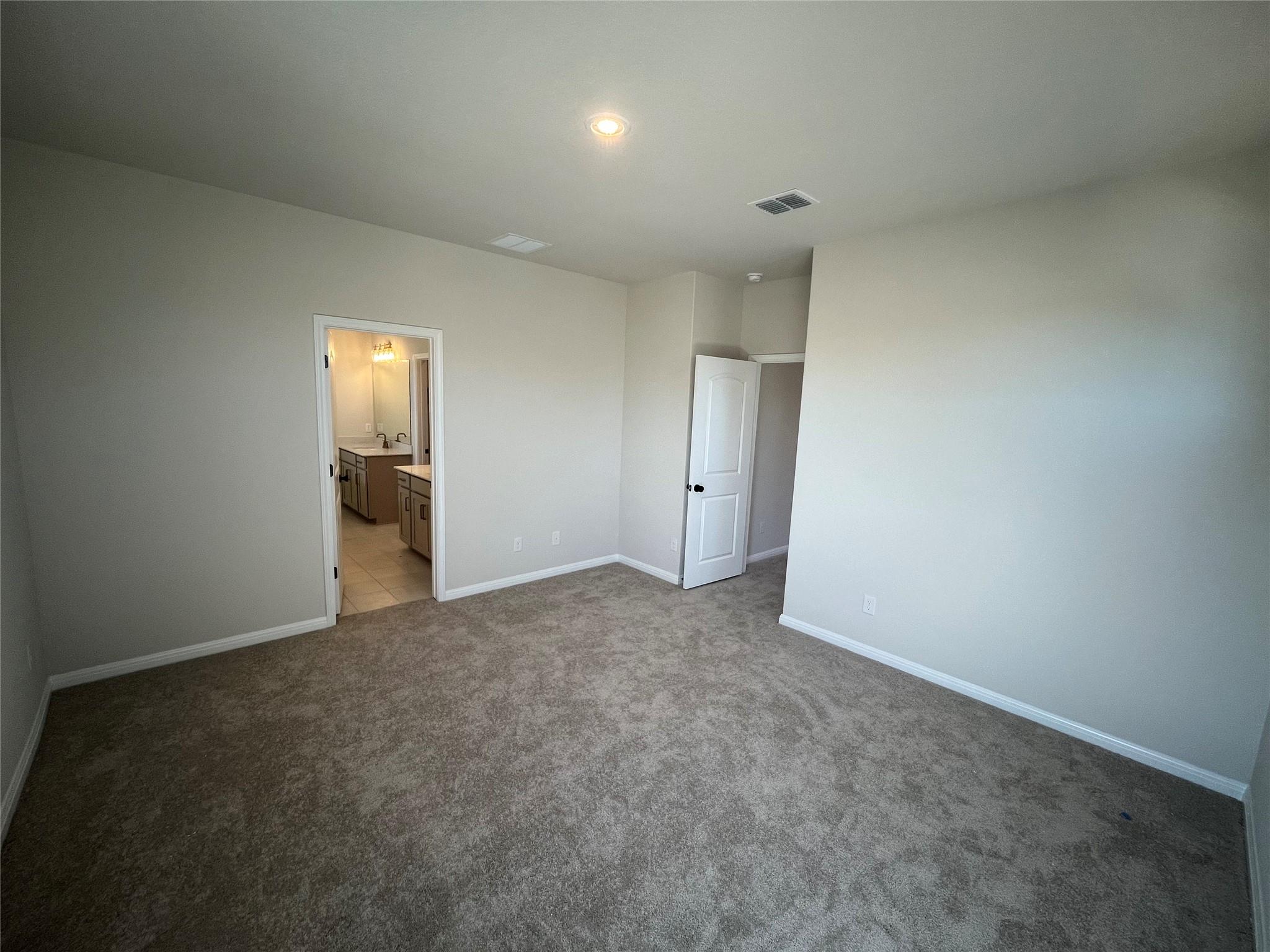 213 Woodrow Ln, Liberty Hill, TX 78642