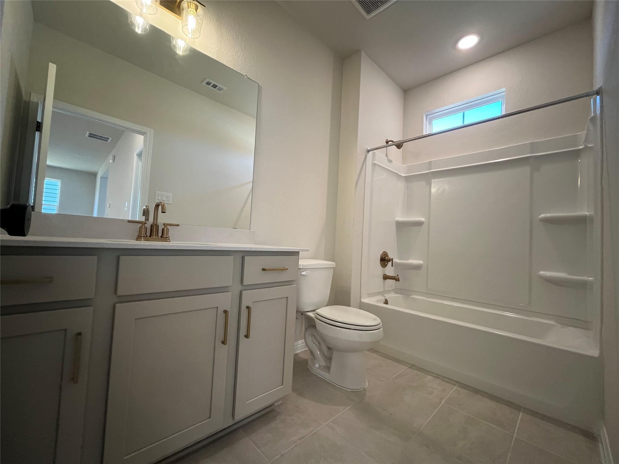 213 Woodrow Ln, Liberty Hill, TX 78642