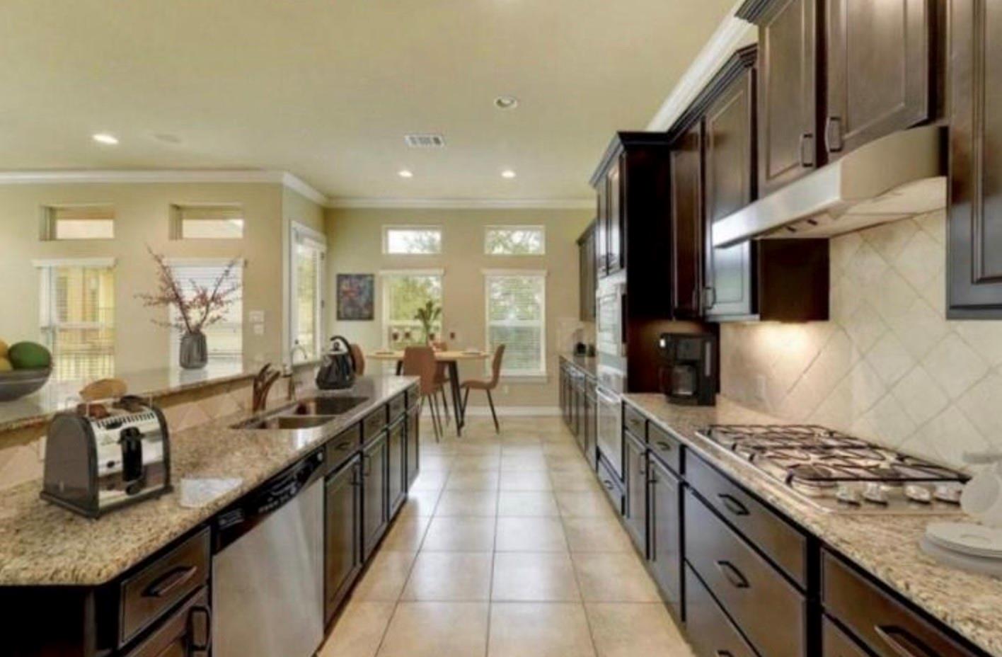 181 Roberto Dr # 17A, Austin, TX 78734