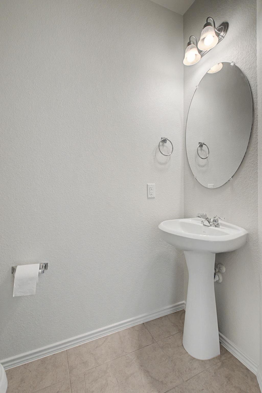 109 White Sage Ln, Liberty Hill, TX 78642