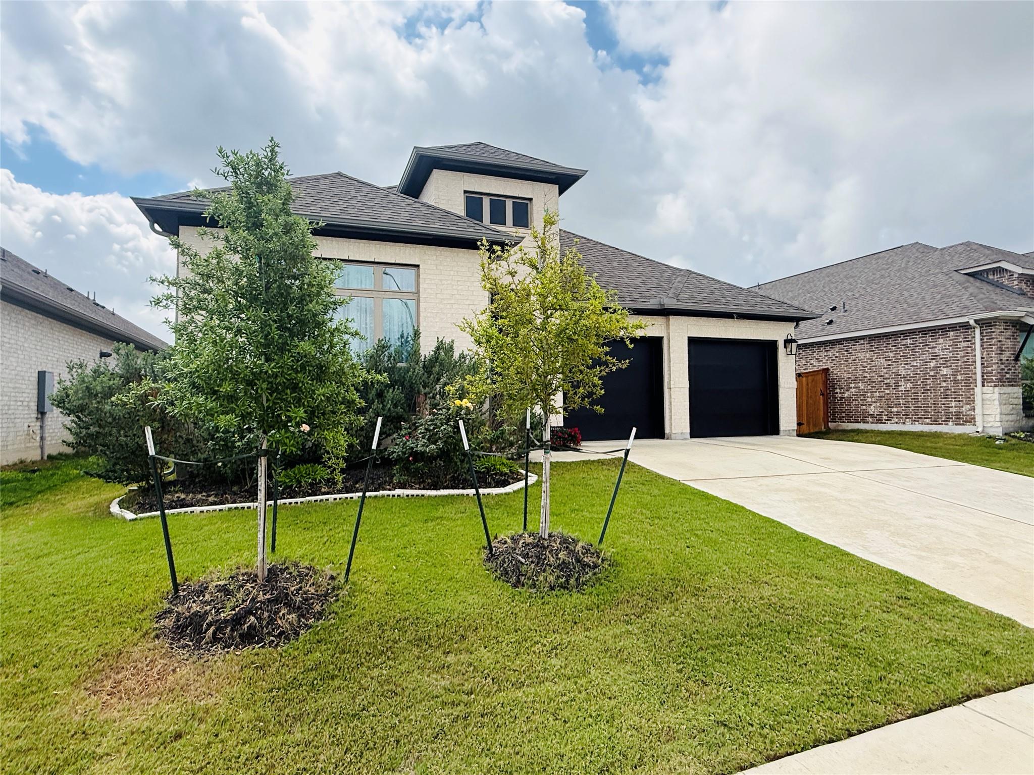 185 King Haakon Bay Dr, Kyle, TX 78640