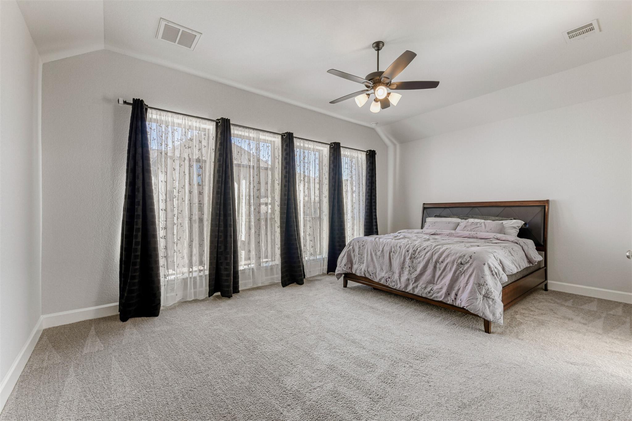 185 King Haakon Bay Dr, Kyle, TX 78640