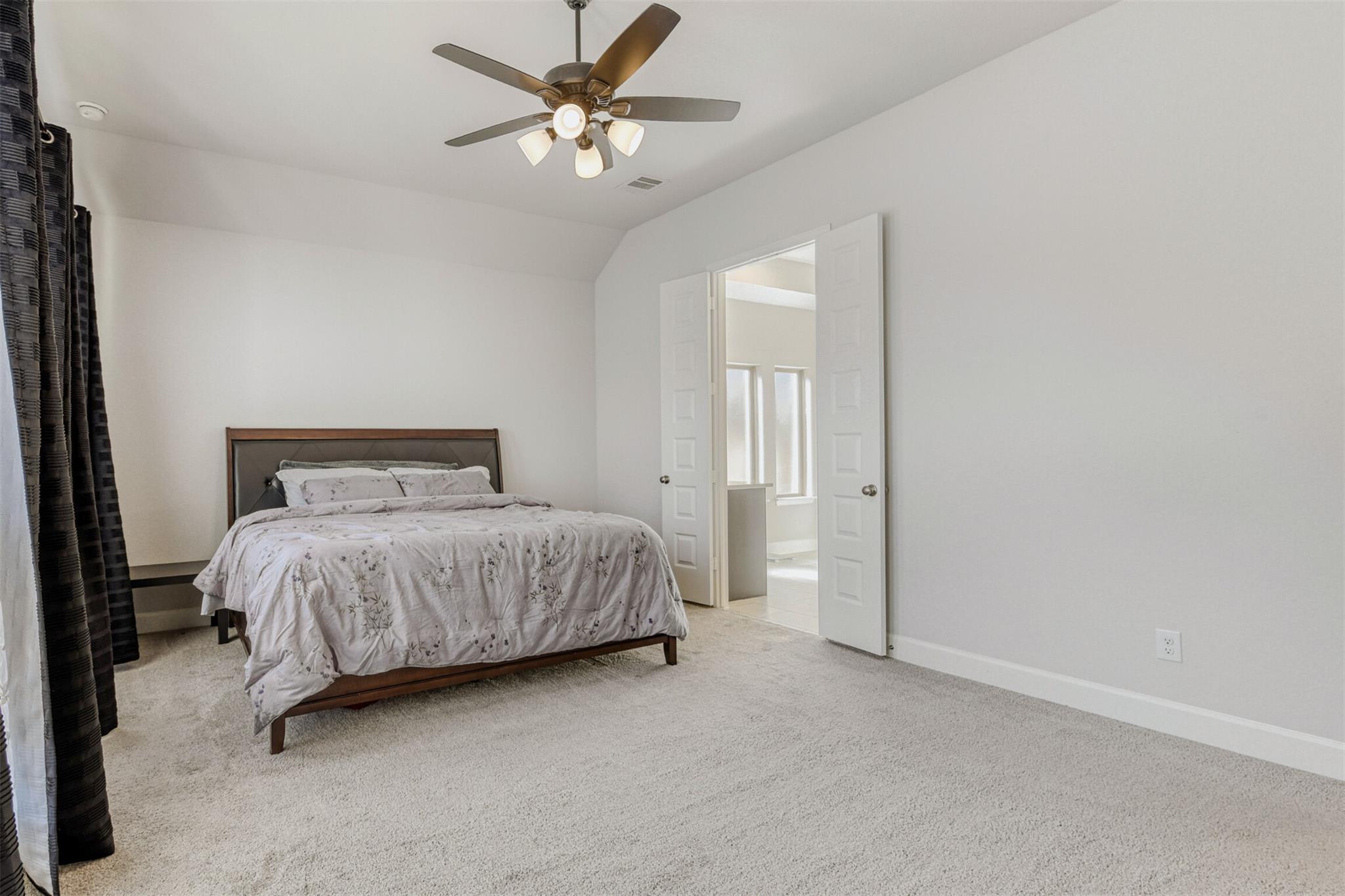 185 King Haakon Bay Dr, Kyle, TX 78640