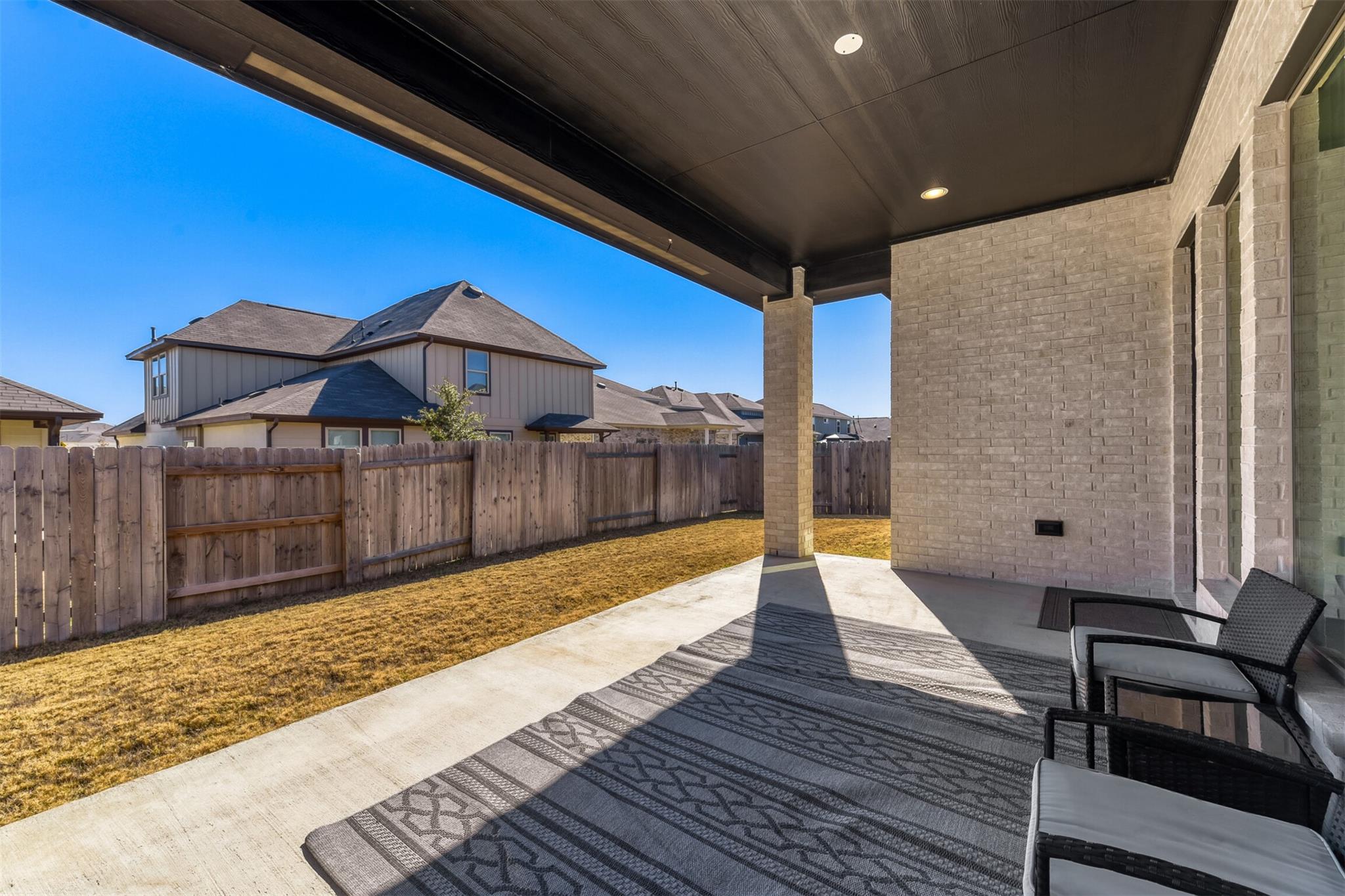 185 King Haakon Bay Dr, Kyle, TX 78640