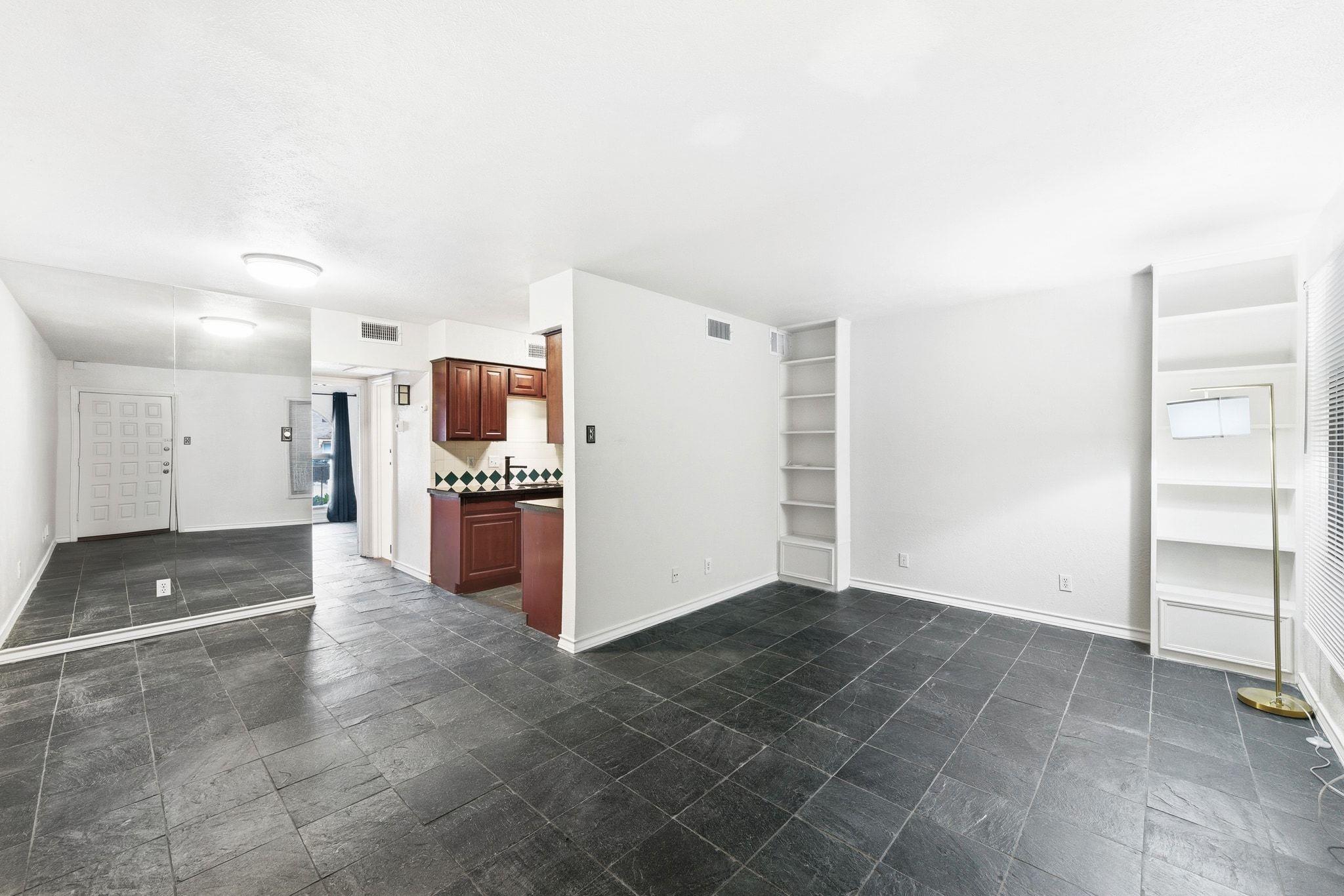 505 W 7th St # 106, Austin, TX 78701