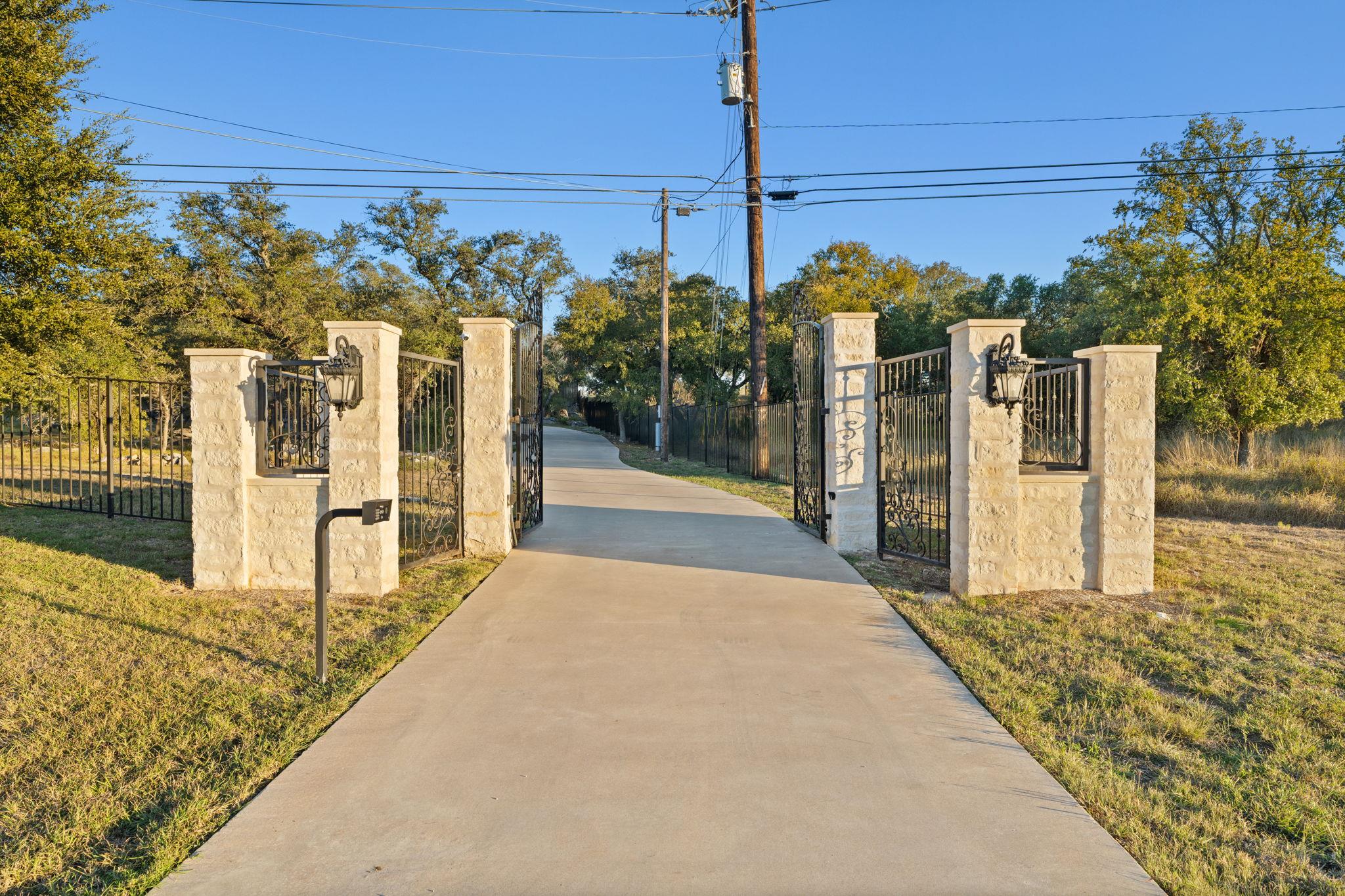 3401 Mormon Mill Rd, Marble Falls, TX 78654