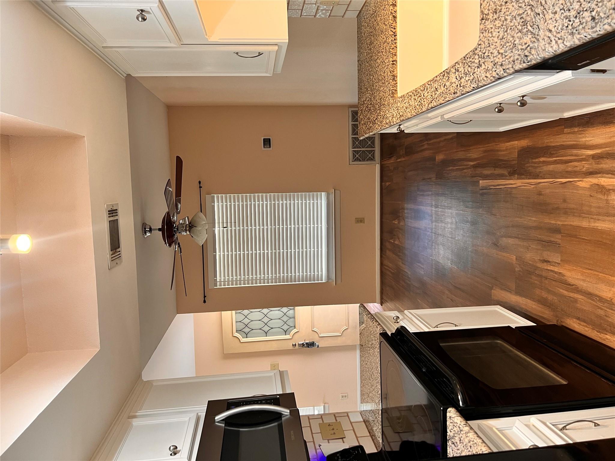 201 E Noton St St # 107-B, Pflugerville, TX 78660