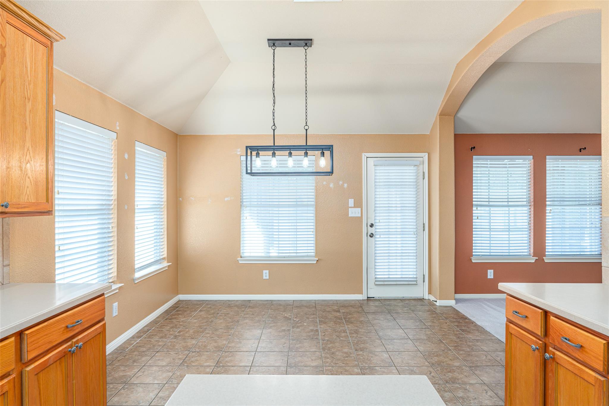 100 Clydesdale Ct, Liberty Hill, TX 78642