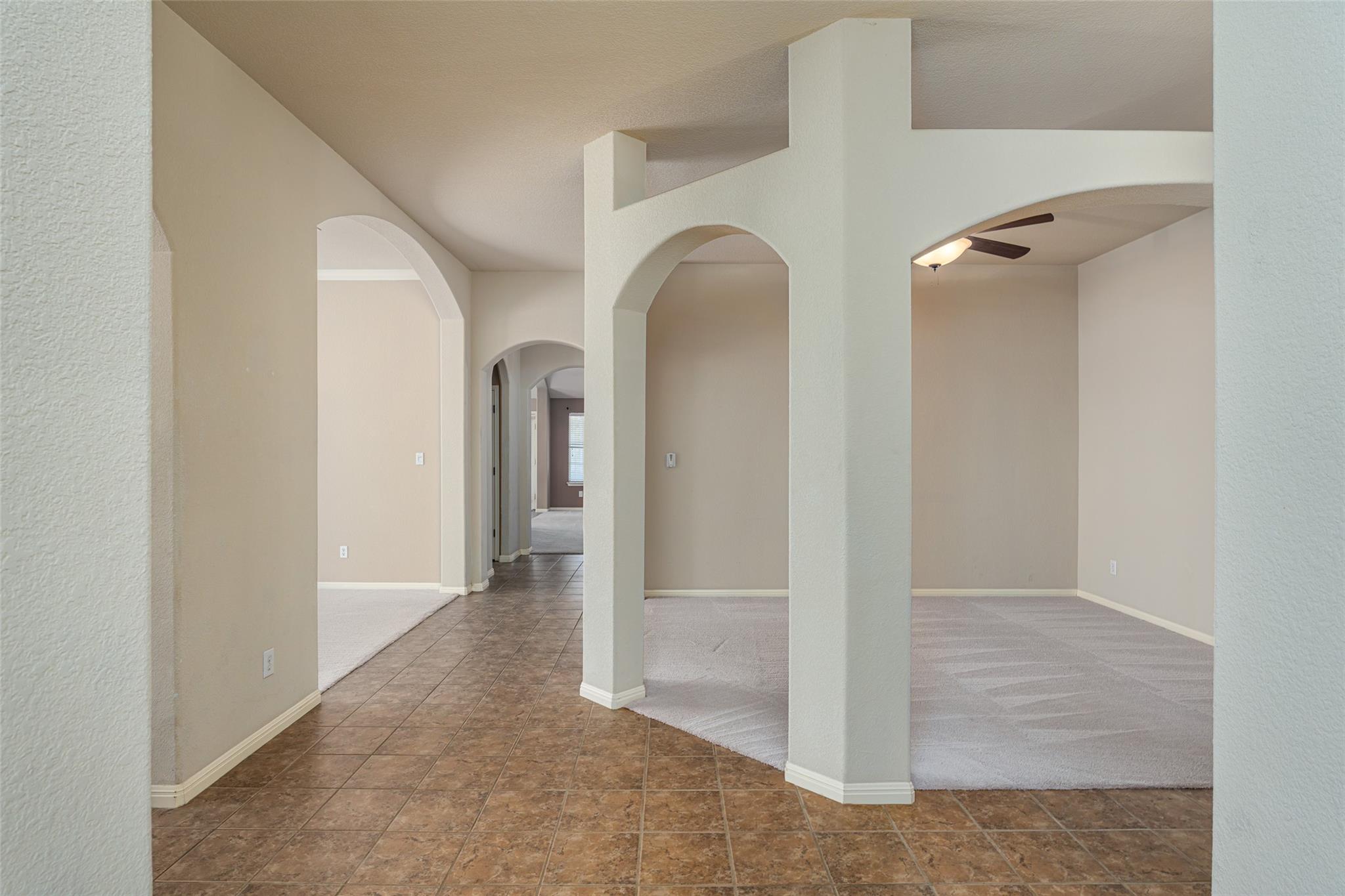 100 Clydesdale Ct, Liberty Hill, TX 78642