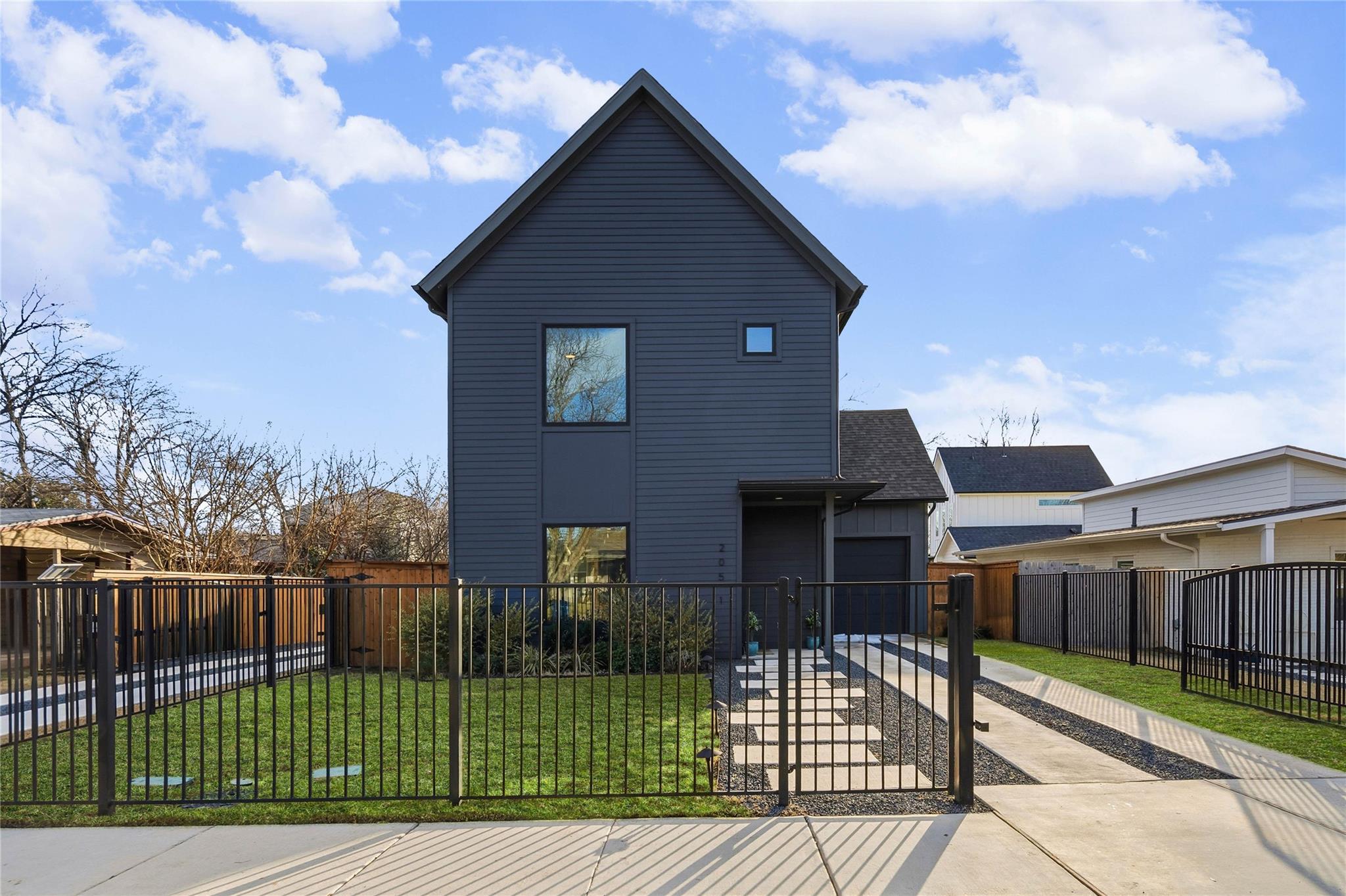 205 W Croslin St # 1 & 2, Austin, TX 78752