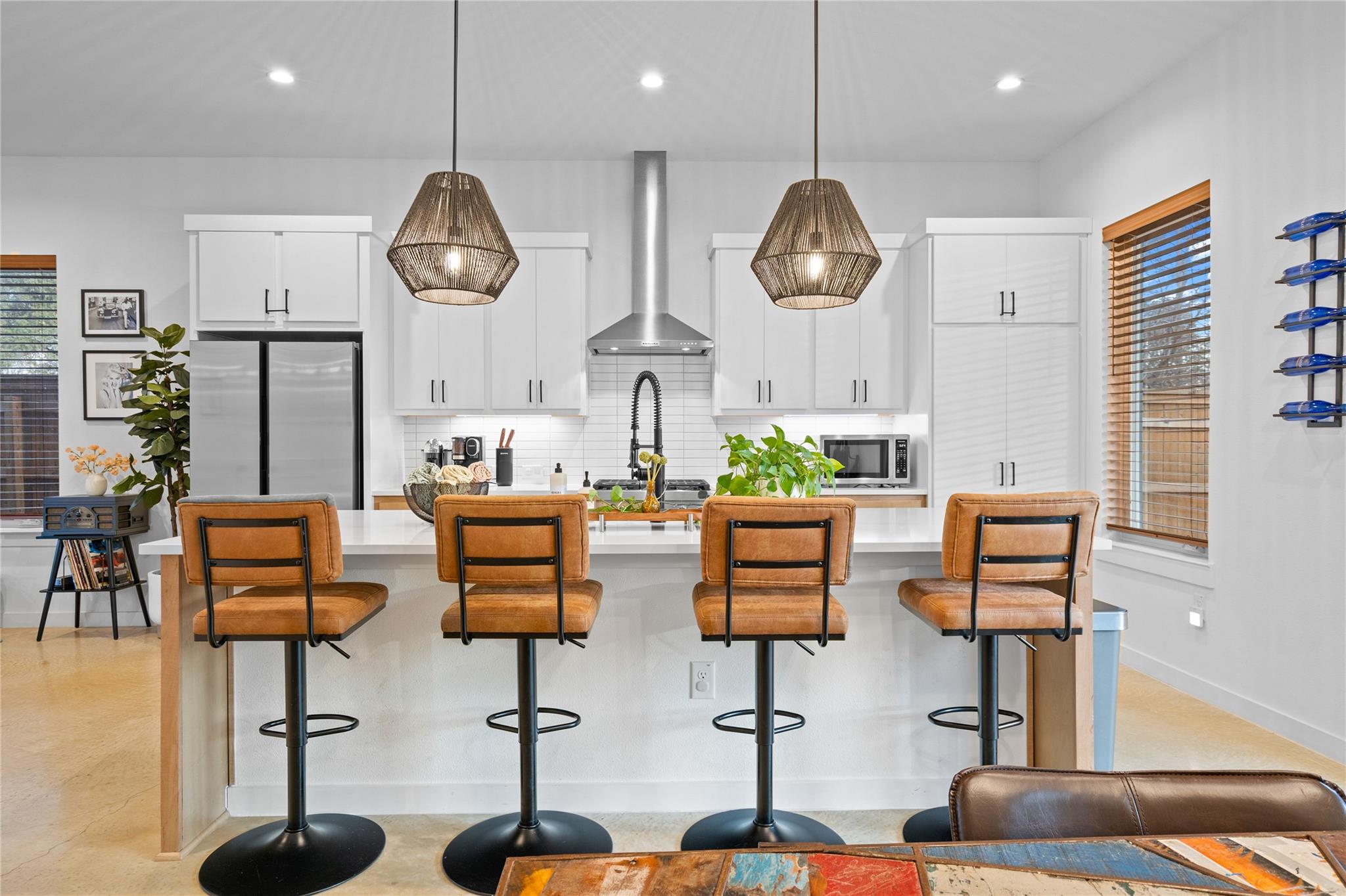 205 W Croslin St # 1 & 2, Austin, TX 78752