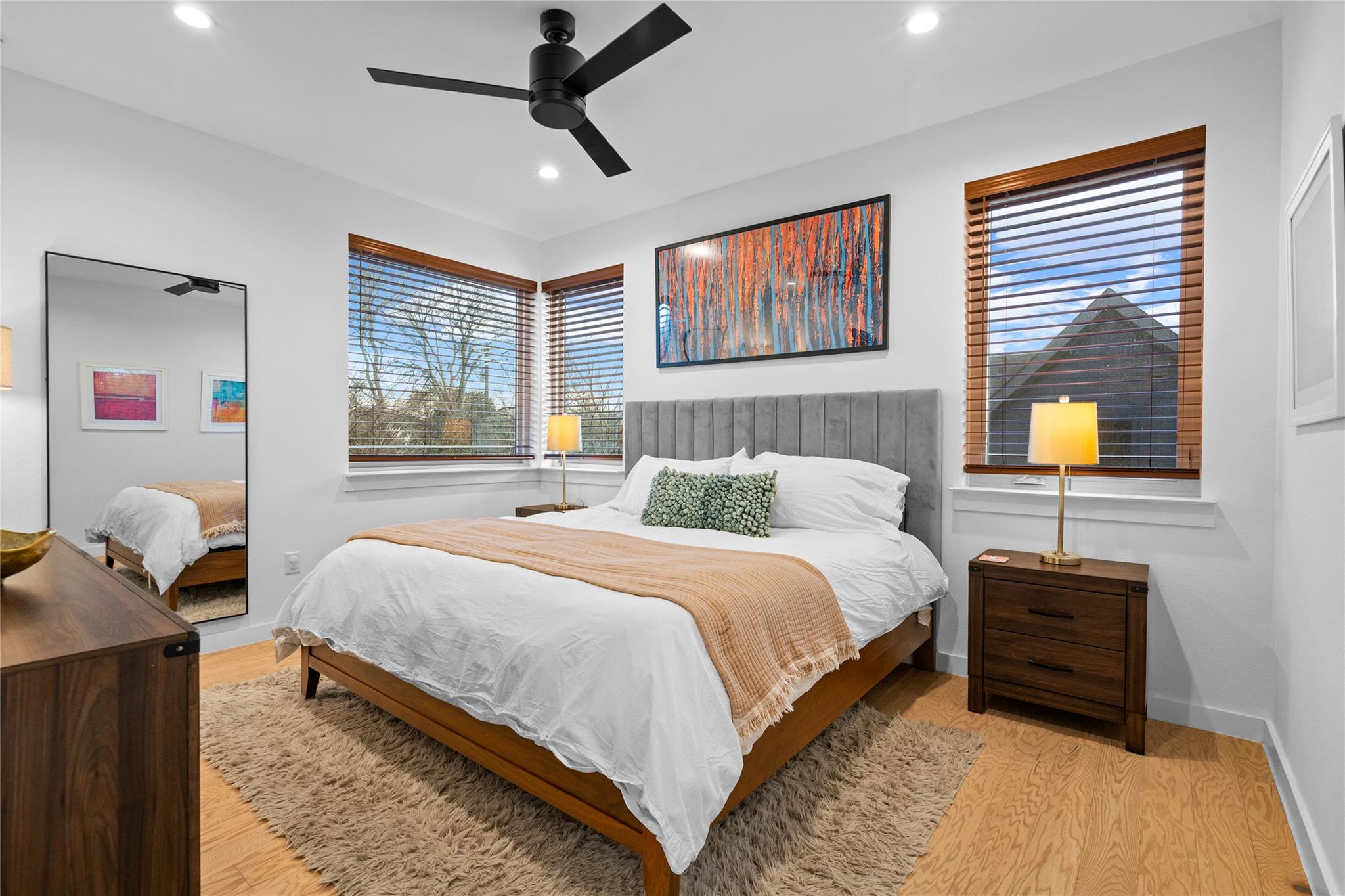 205 W Croslin St # 1 & 2, Austin, TX 78752