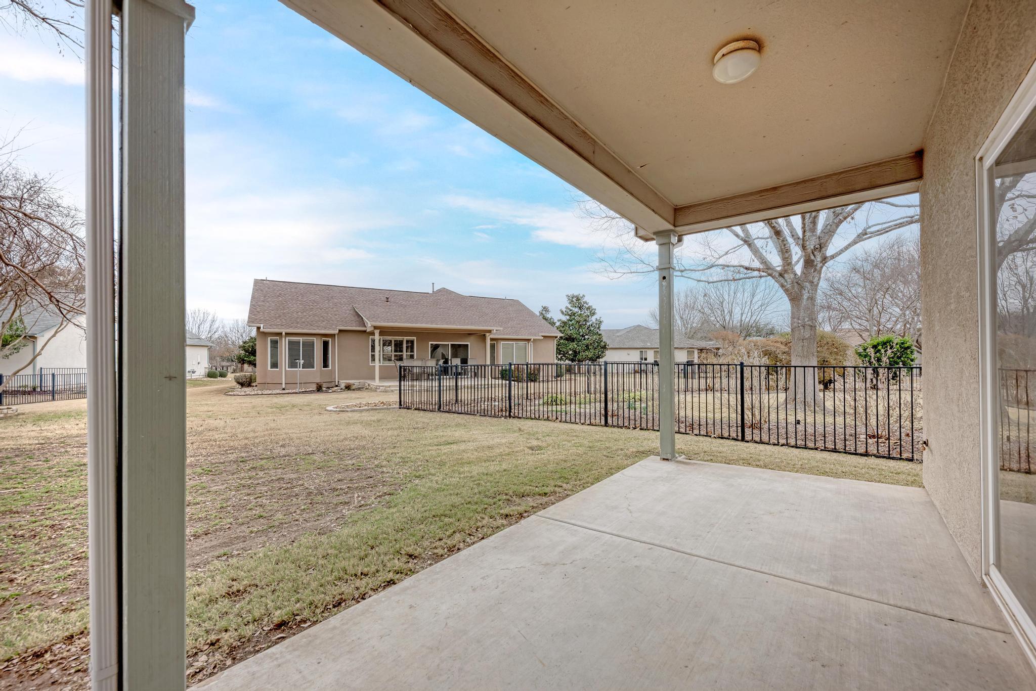 106 Hale Ct, Georgetown, TX 78633