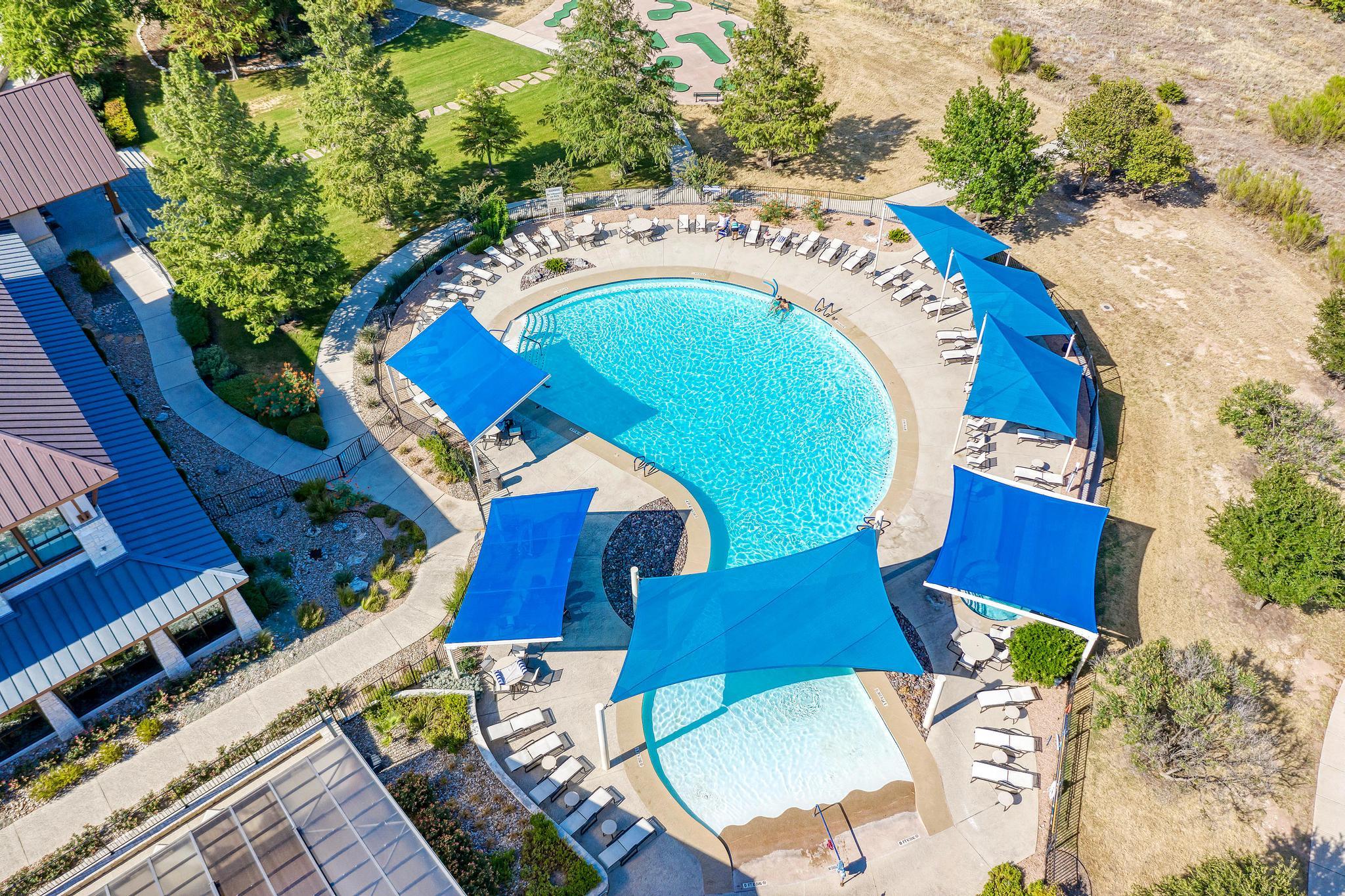 106 Hale Ct, Georgetown, TX 78633