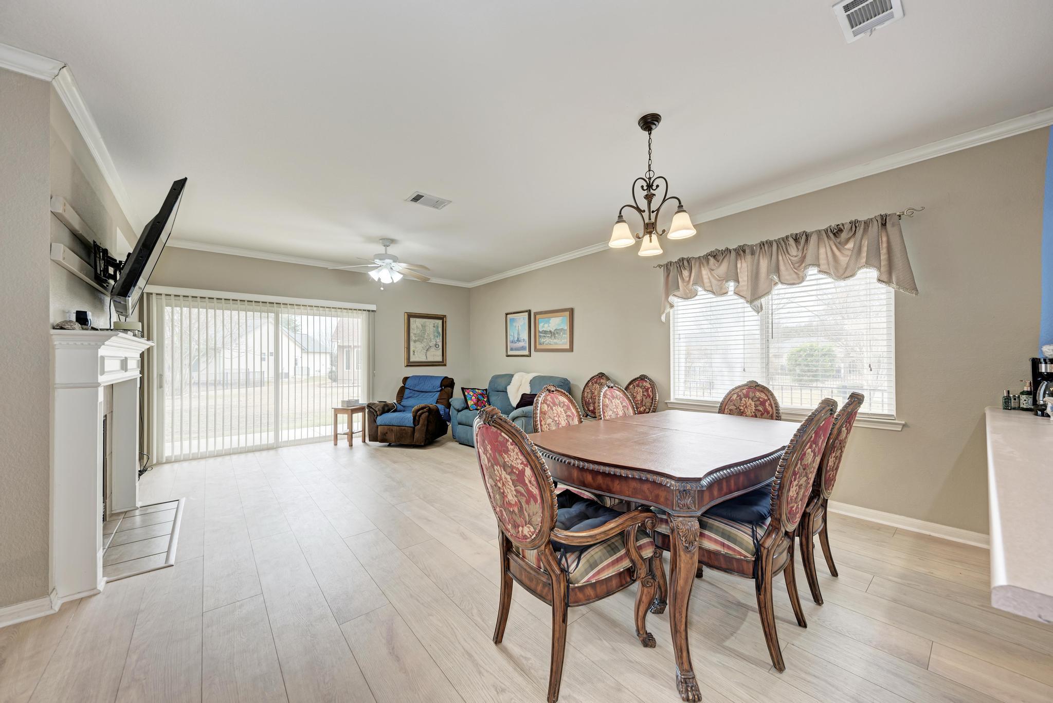 106 Hale Ct, Georgetown, TX 78633