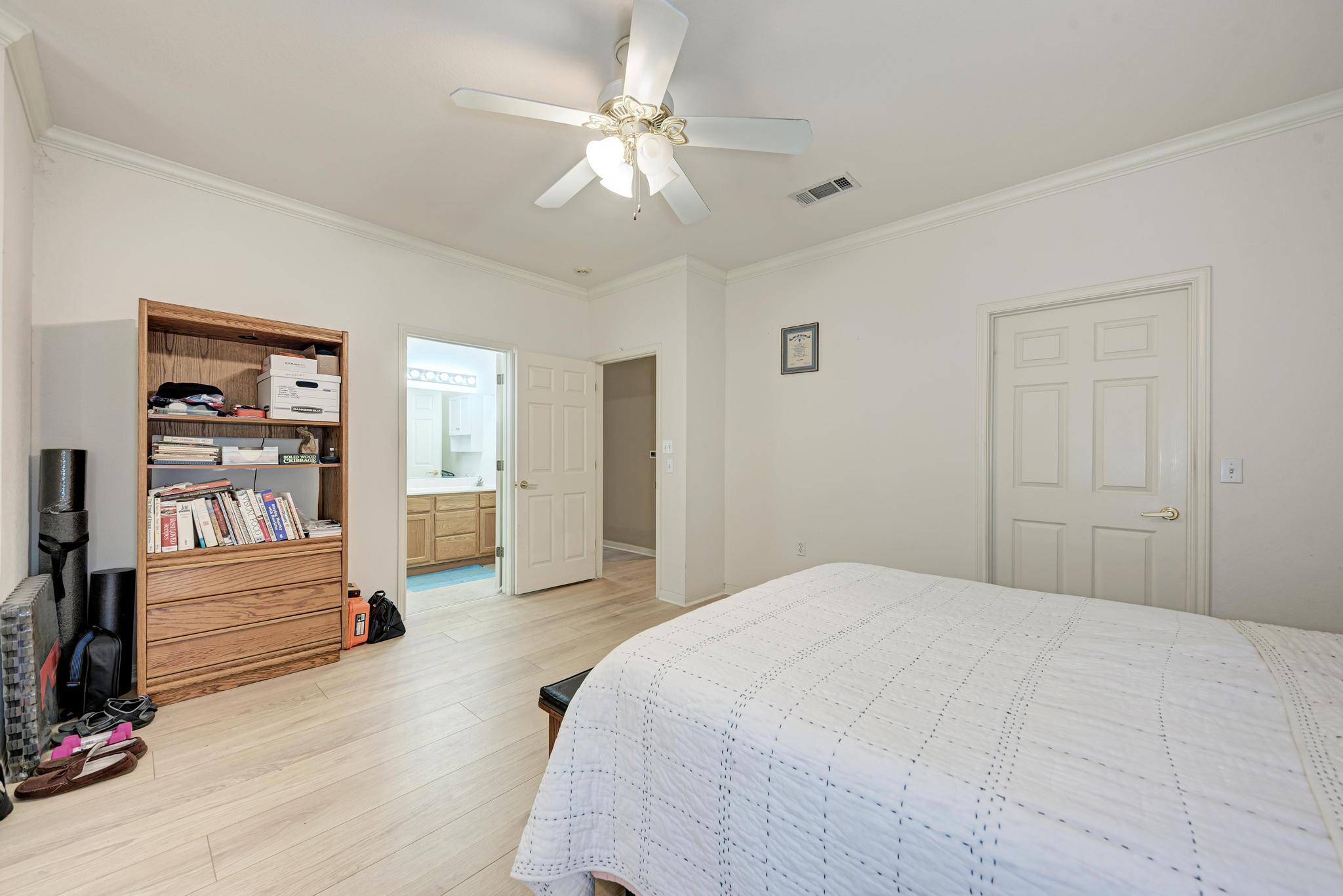 106 Hale Ct, Georgetown, TX 78633