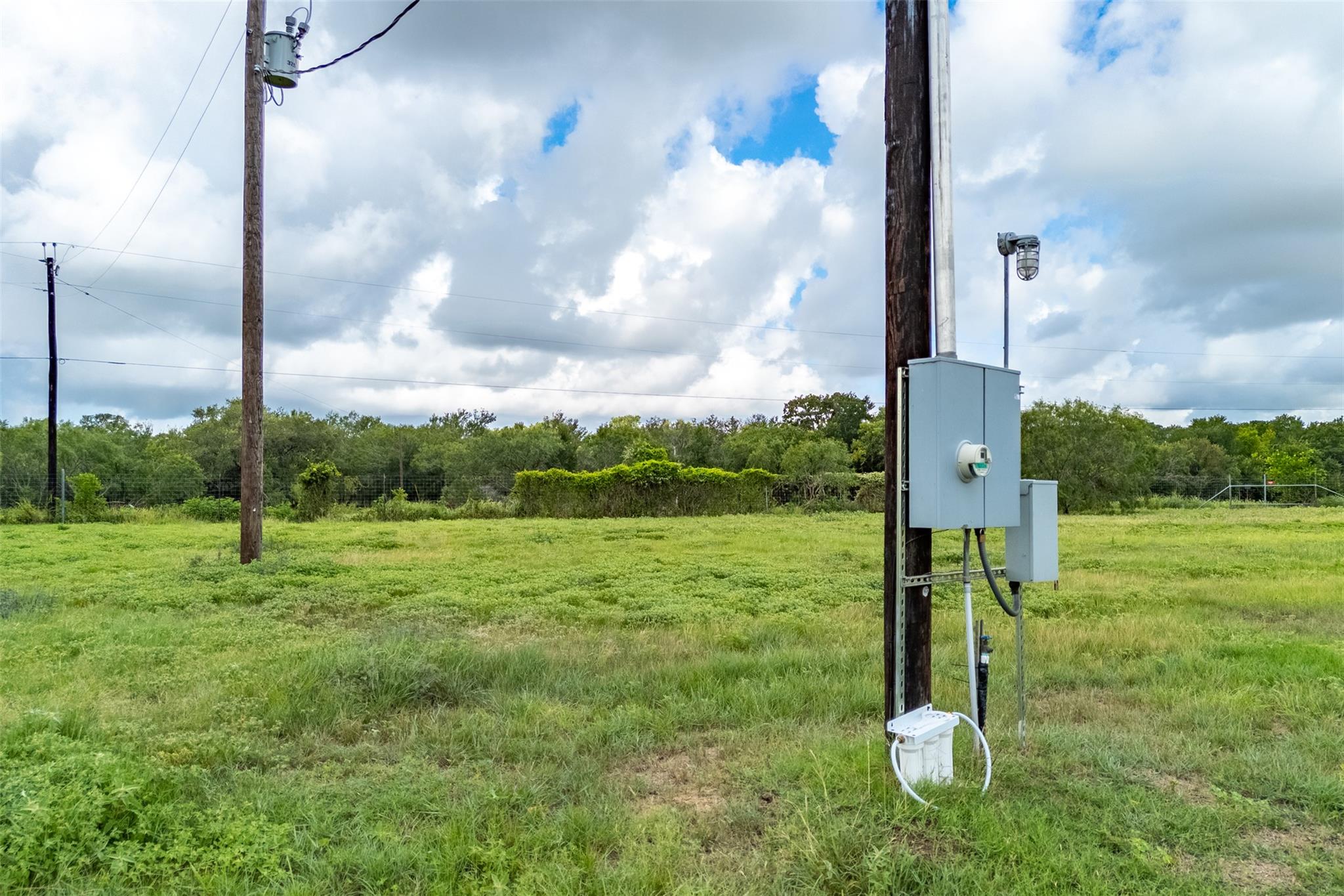 5485 County Road 249 Way, Gonzales, TX 78629