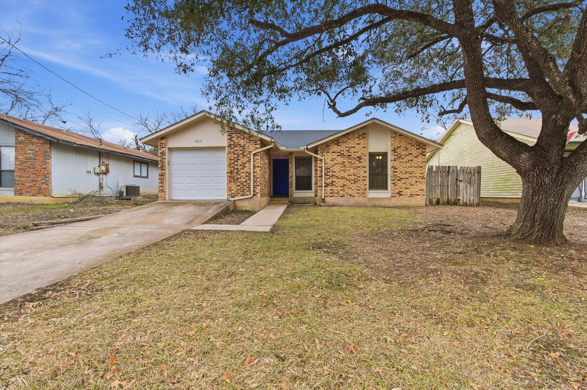 1917 Nevada St, San Marcos, TX 78666