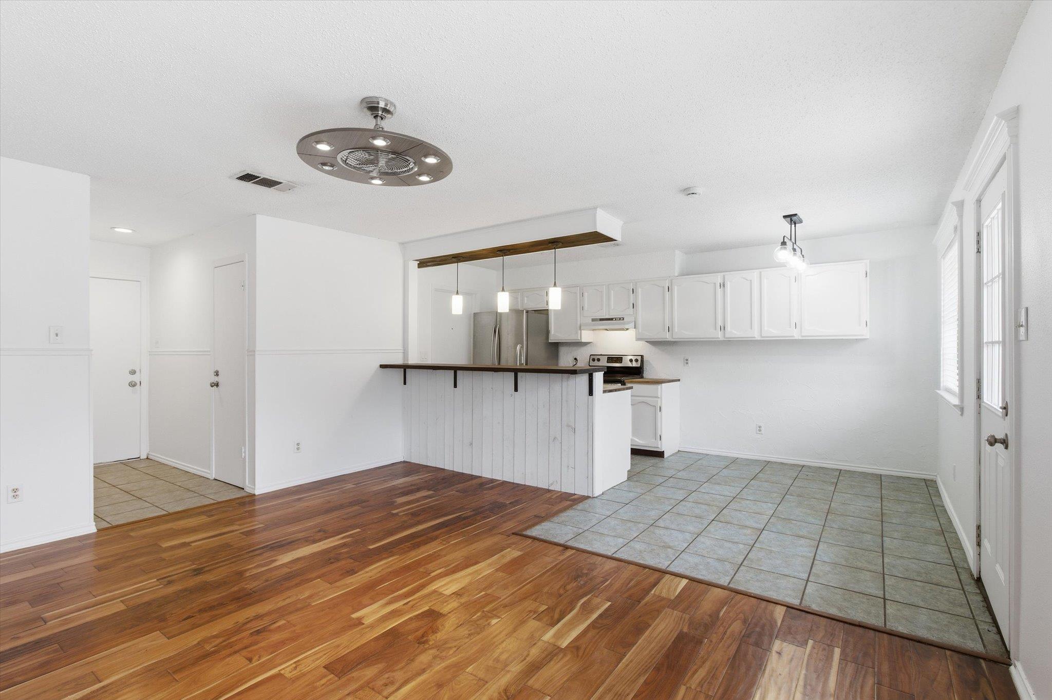 1917 Nevada St, San Marcos, TX 78666