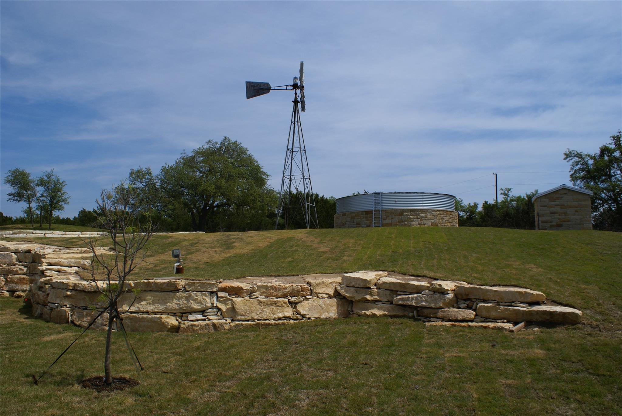 413 E Flying Owl Dr, Johnson City, TX 78636