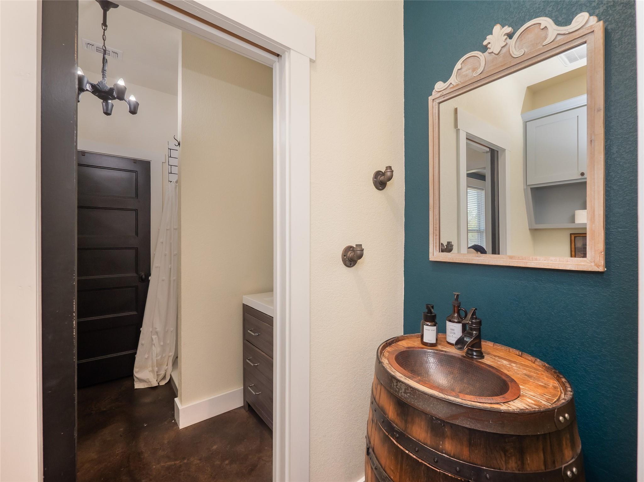 161 Paintbrush Ln, Burnet, TX 78611