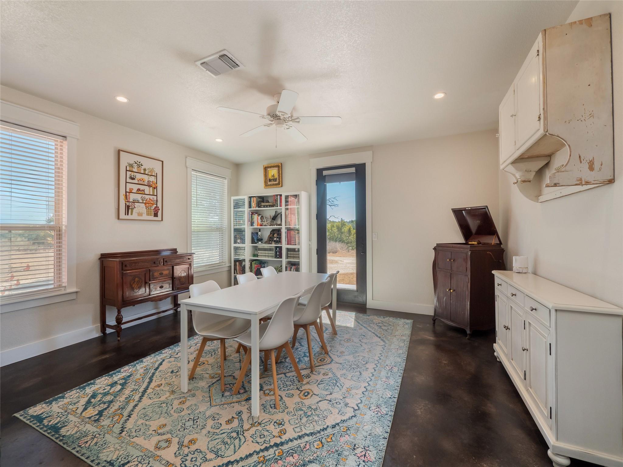 161 Paintbrush Ln, Burnet, TX 78611