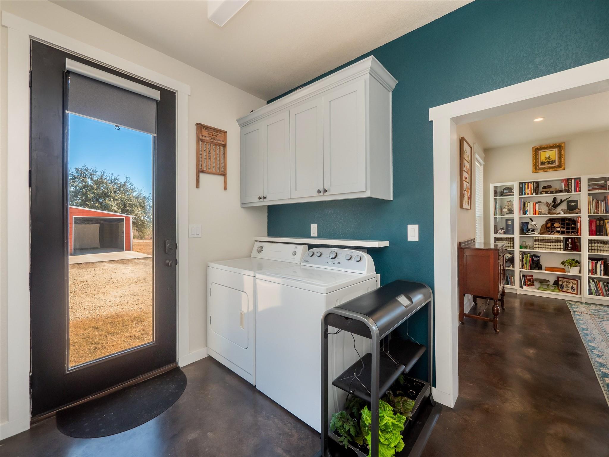 161 Paintbrush Ln, Burnet, TX 78611