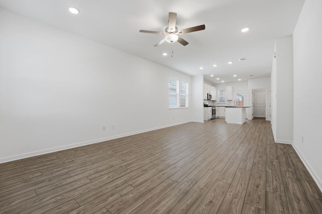 201 Betsy Rd, Hutto, TX 78634