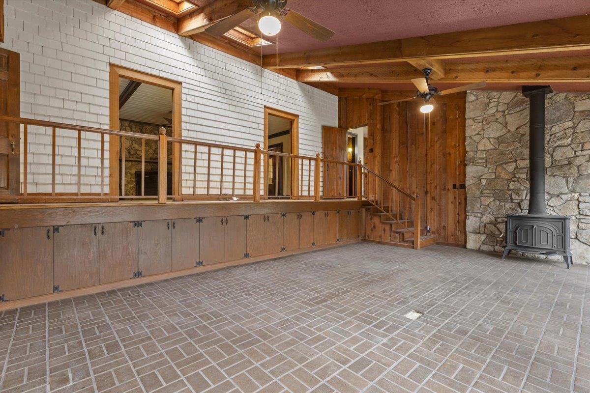 1607 Sharon Ln, Austin, TX 78703