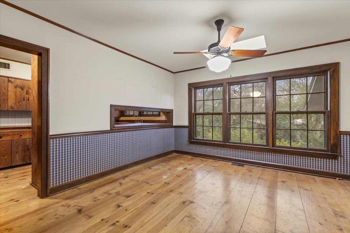 1607 Sharon Ln, Austin, TX 78703