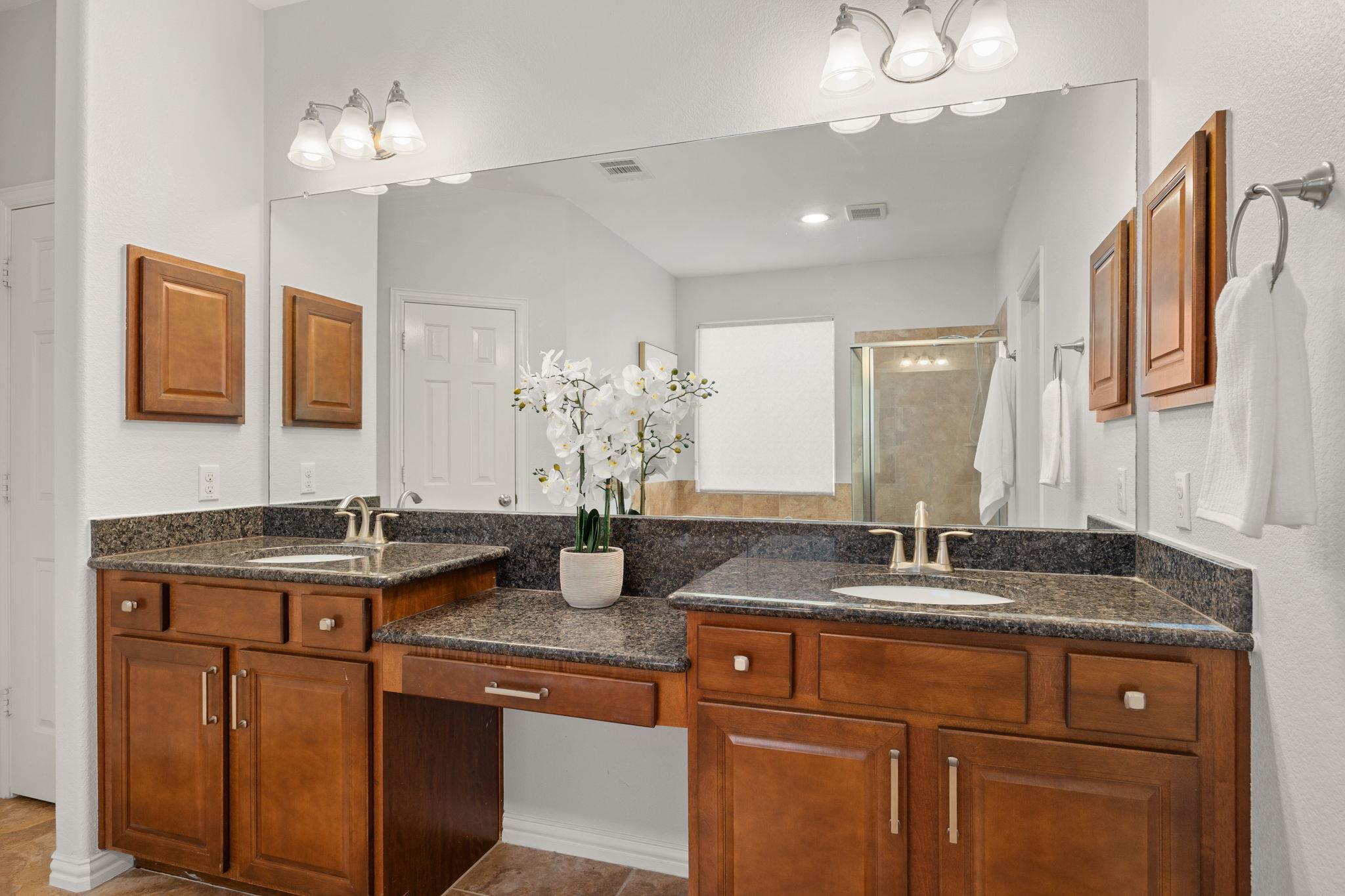 708 Rolling Brook Ln, Cedar Park, TX 78613