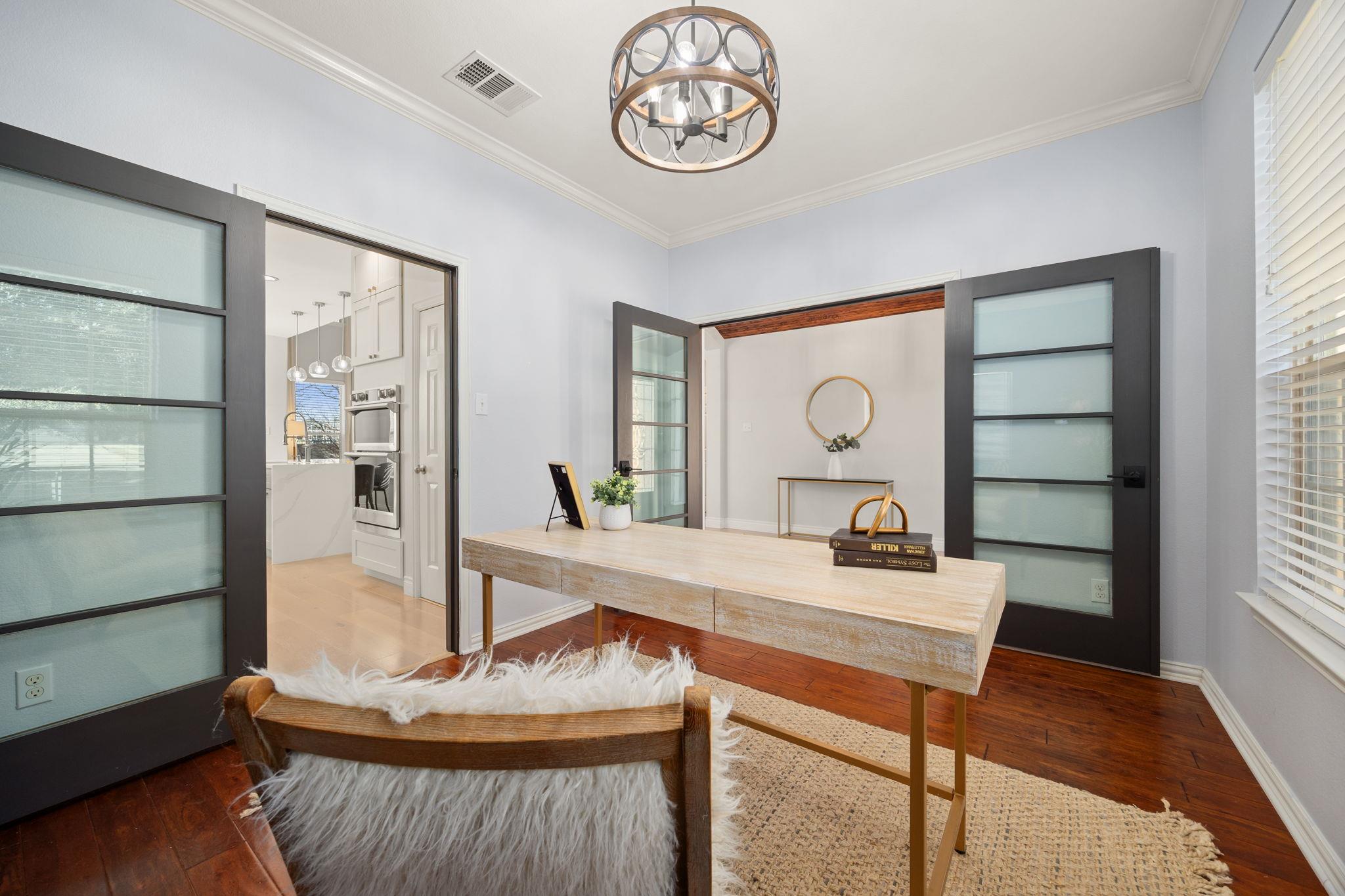 708 Rolling Brook Ln, Cedar Park, TX 78613