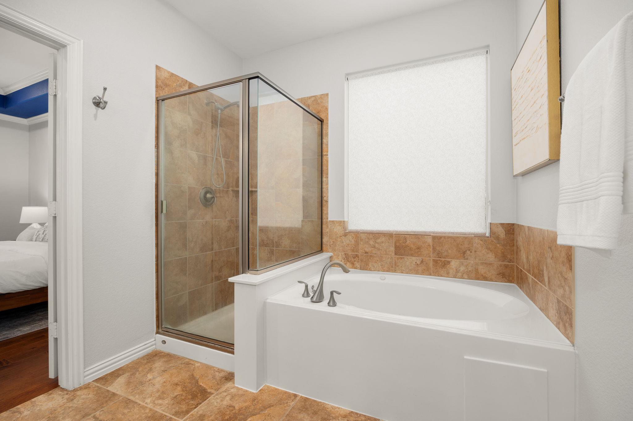 708 Rolling Brook Ln, Cedar Park, TX 78613