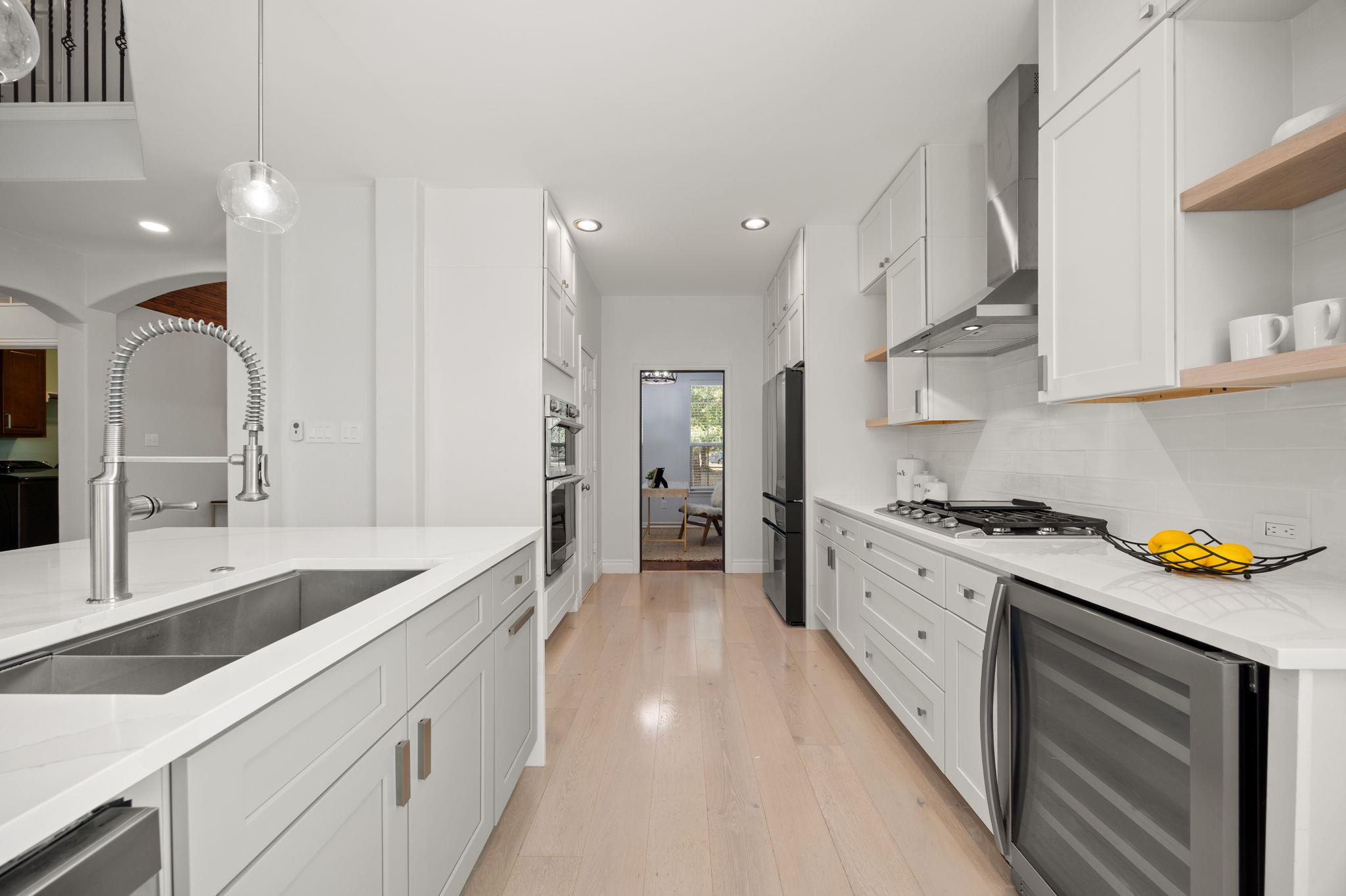 708 Rolling Brook Ln, Cedar Park, TX 78613