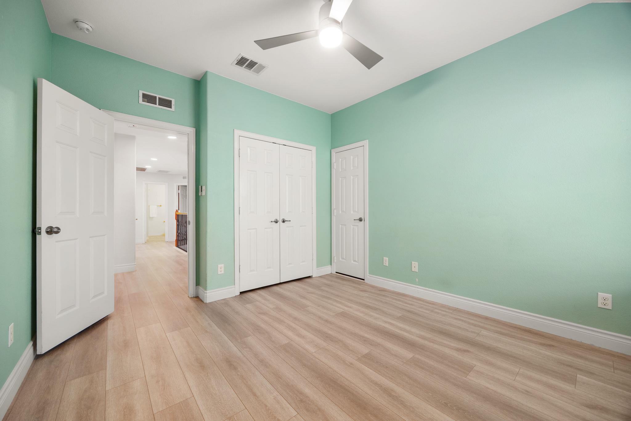 708 Rolling Brook Ln, Cedar Park, TX 78613