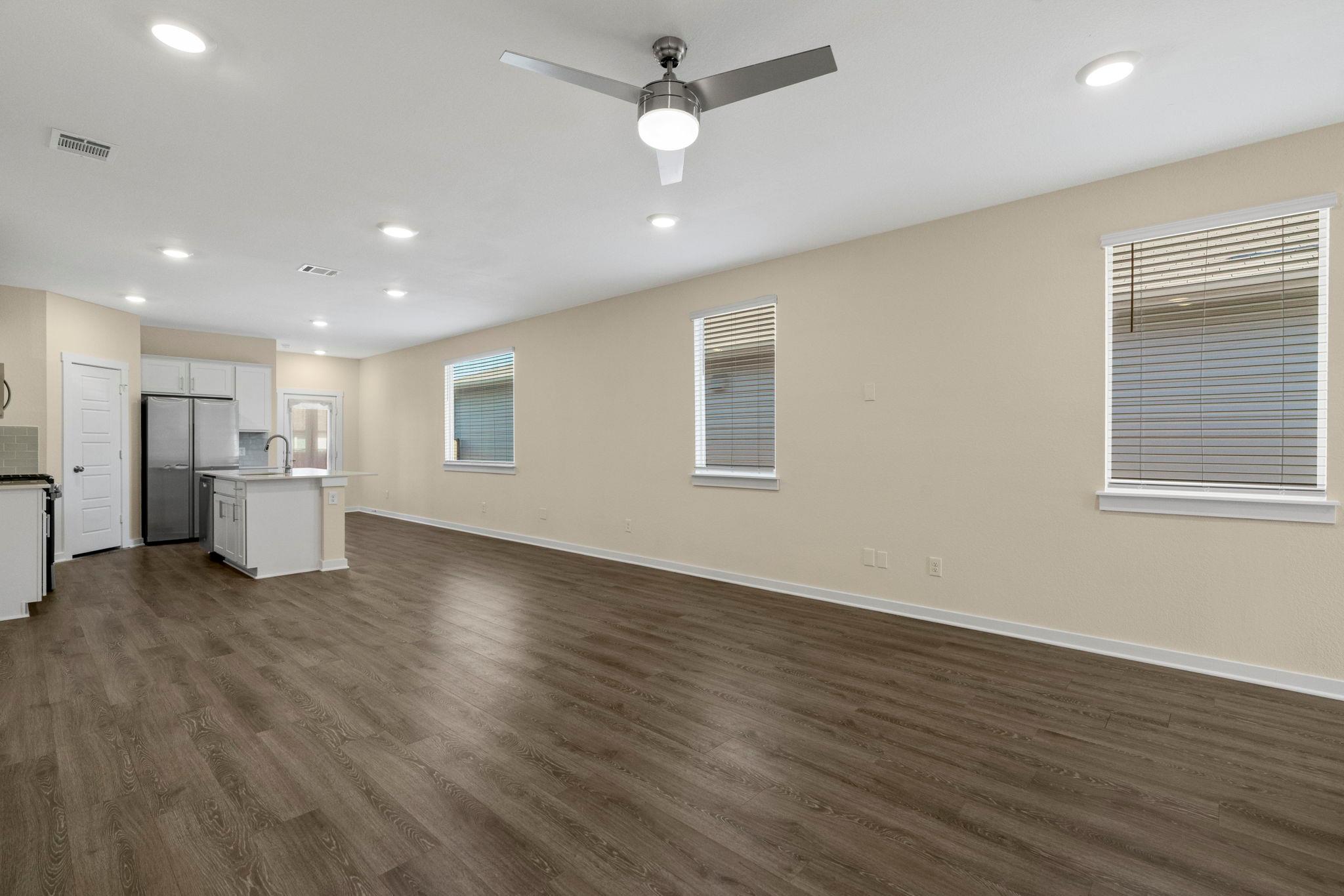 220 FAIRFAX Ave, San Marcos, TX 78666