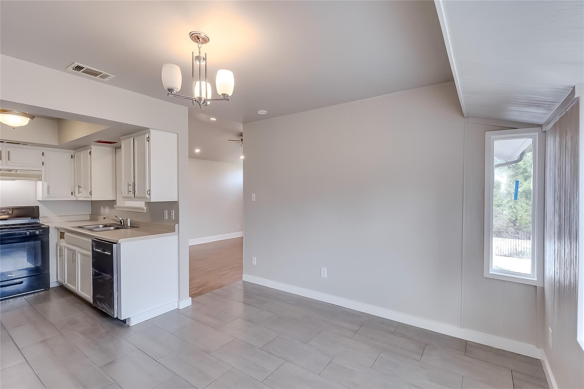 506 Stonebridge Dr, Round Rock, TX 78681