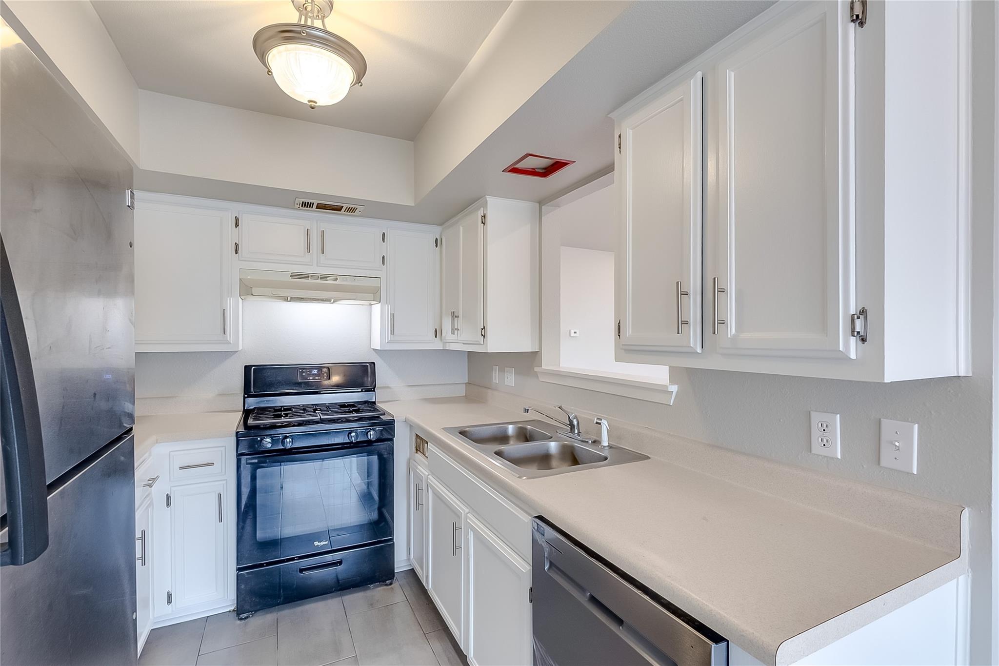 506 Stonebridge Dr, Round Rock, TX 78681